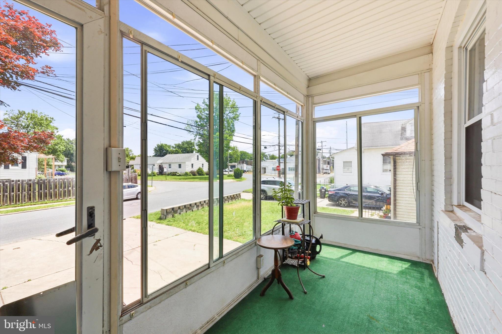 209 AMOSLAND ROAD