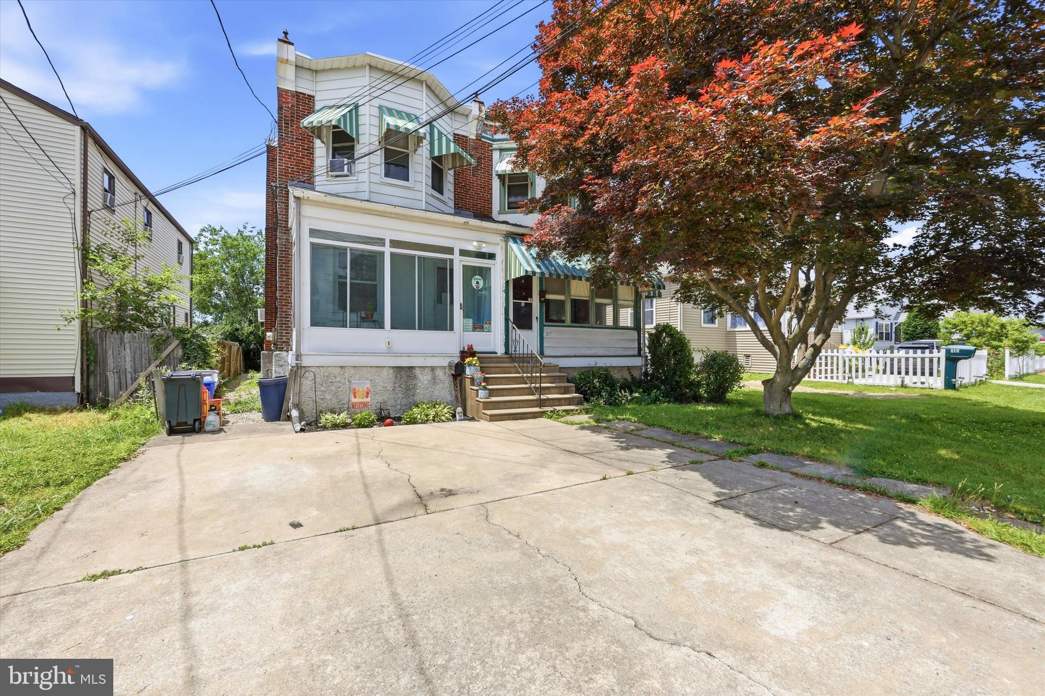 209 AMOSLAND ROAD