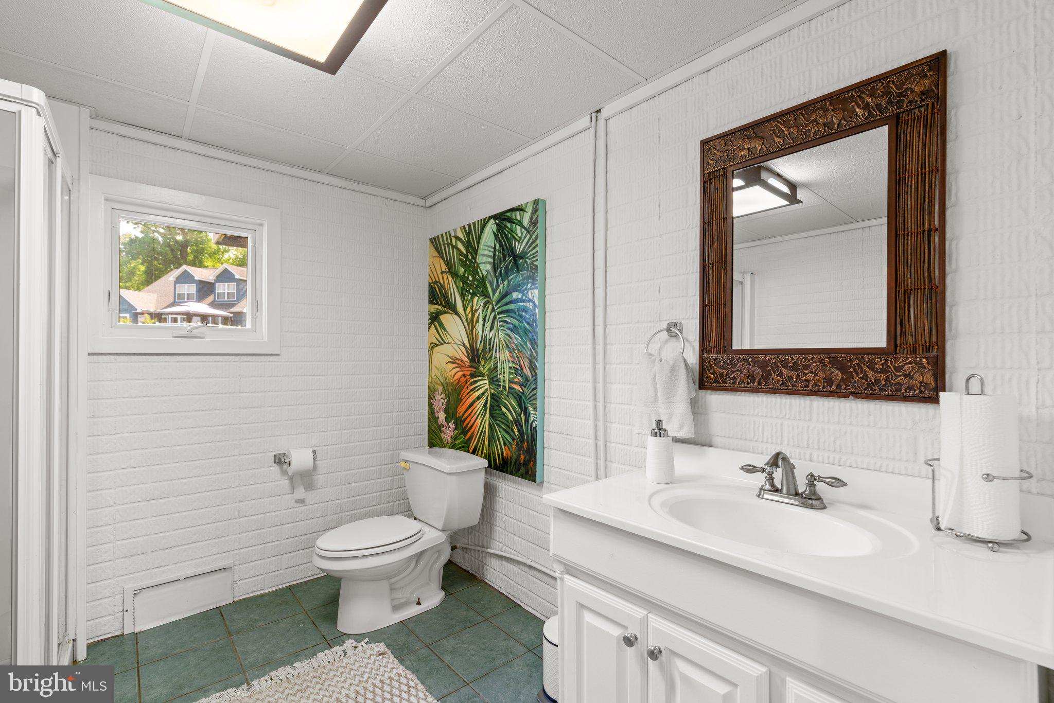 BOWLEYS QUARTERS - Residential