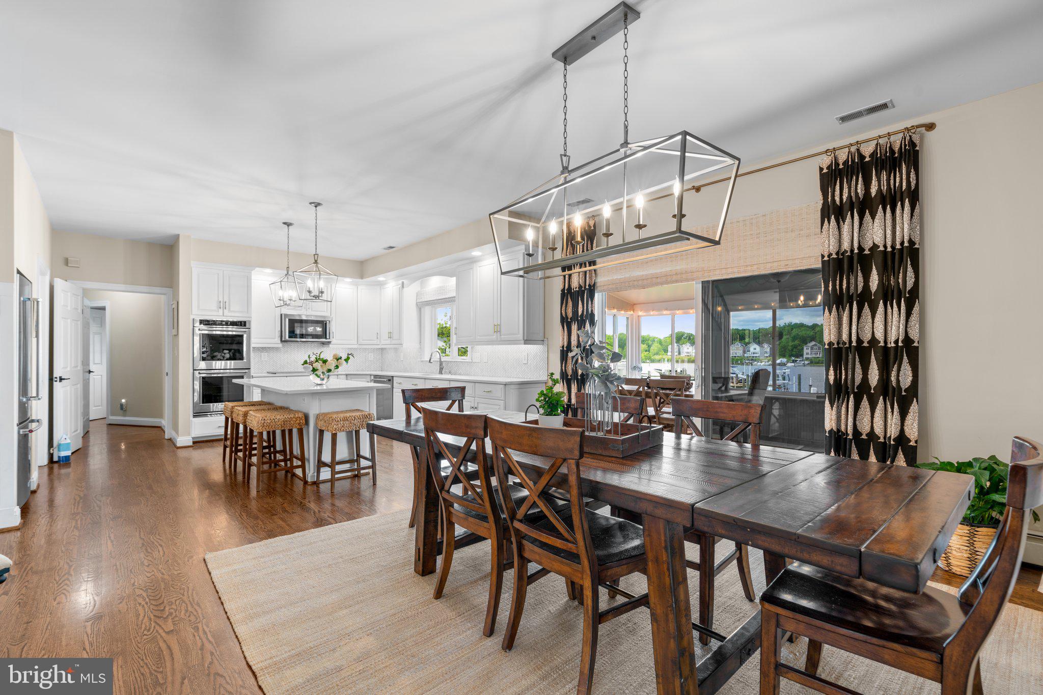 BOWLEYS QUARTERS - Residential