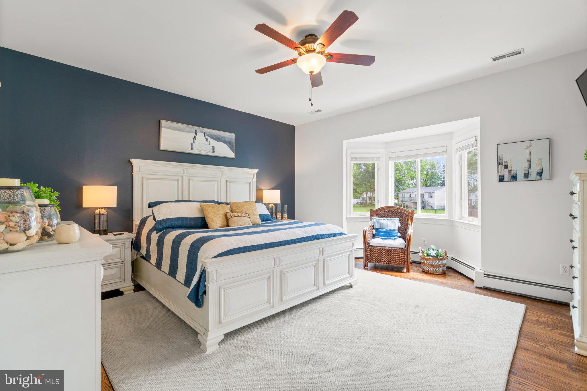 BOWLEYS QUARTERS - Residential