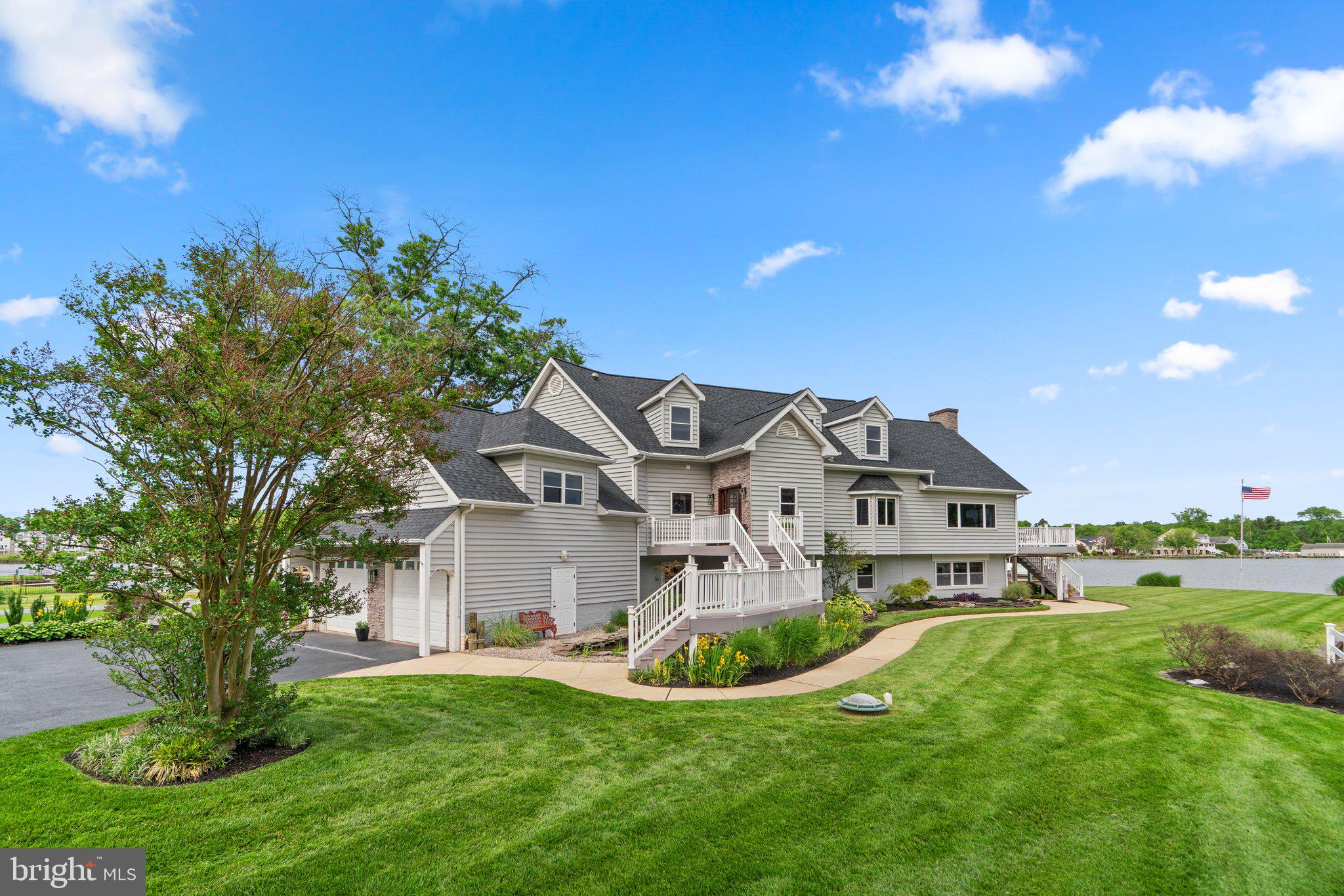 BOWLEYS QUARTERS - Residential