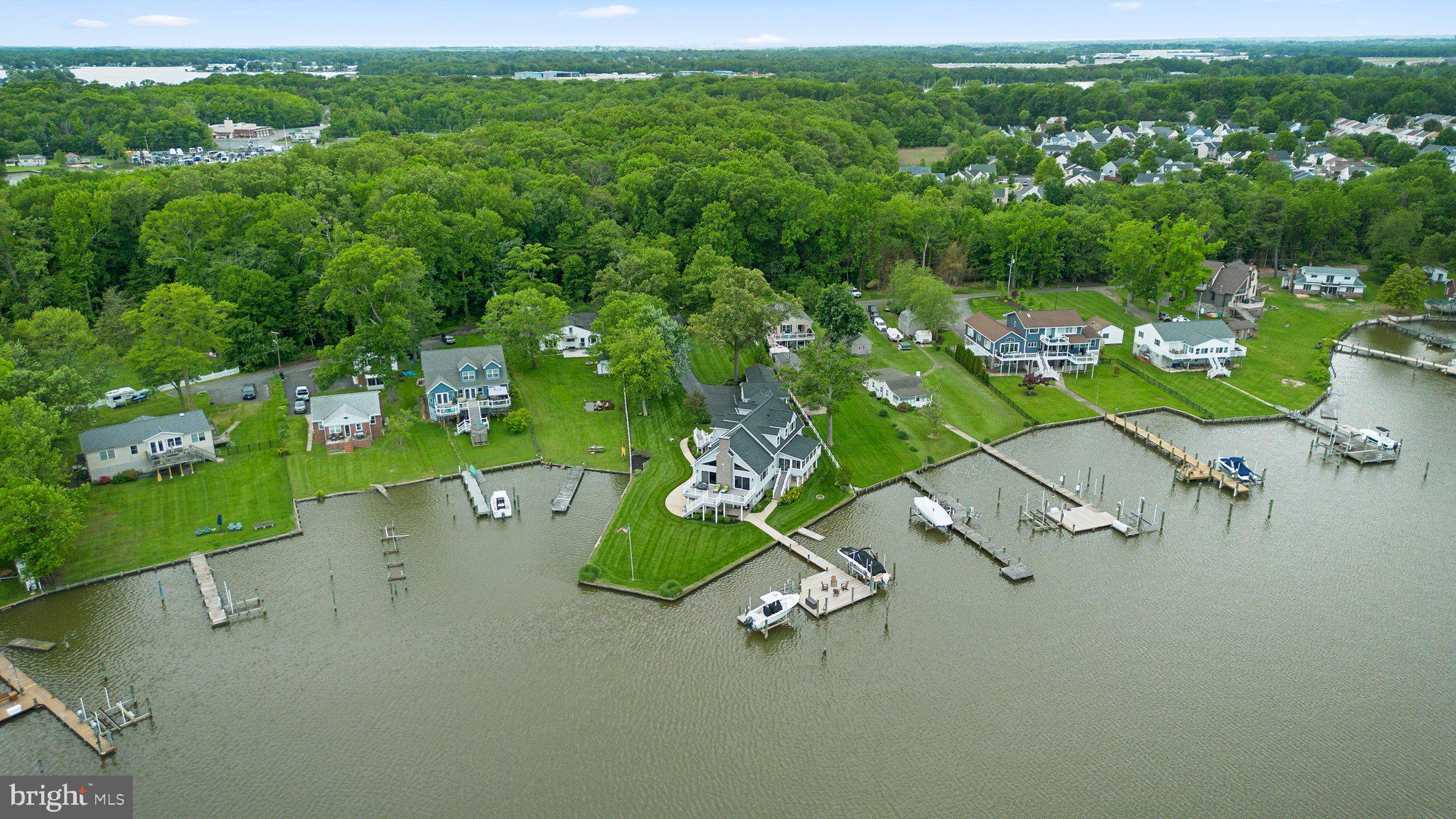 BOWLEYS QUARTERS - Residential