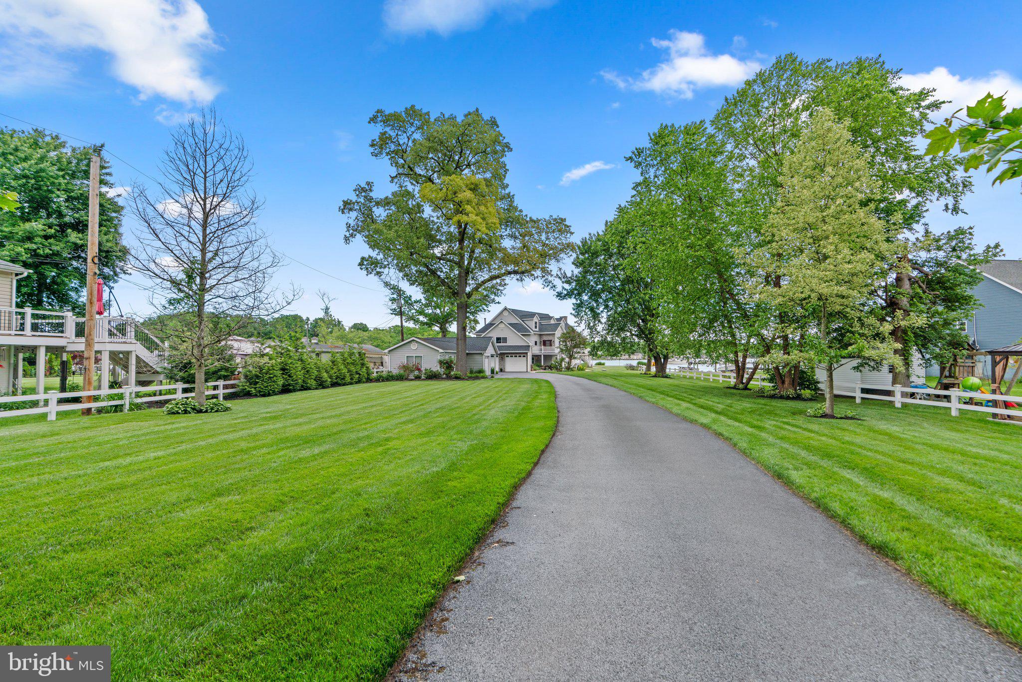 BOWLEYS QUARTERS - Residential