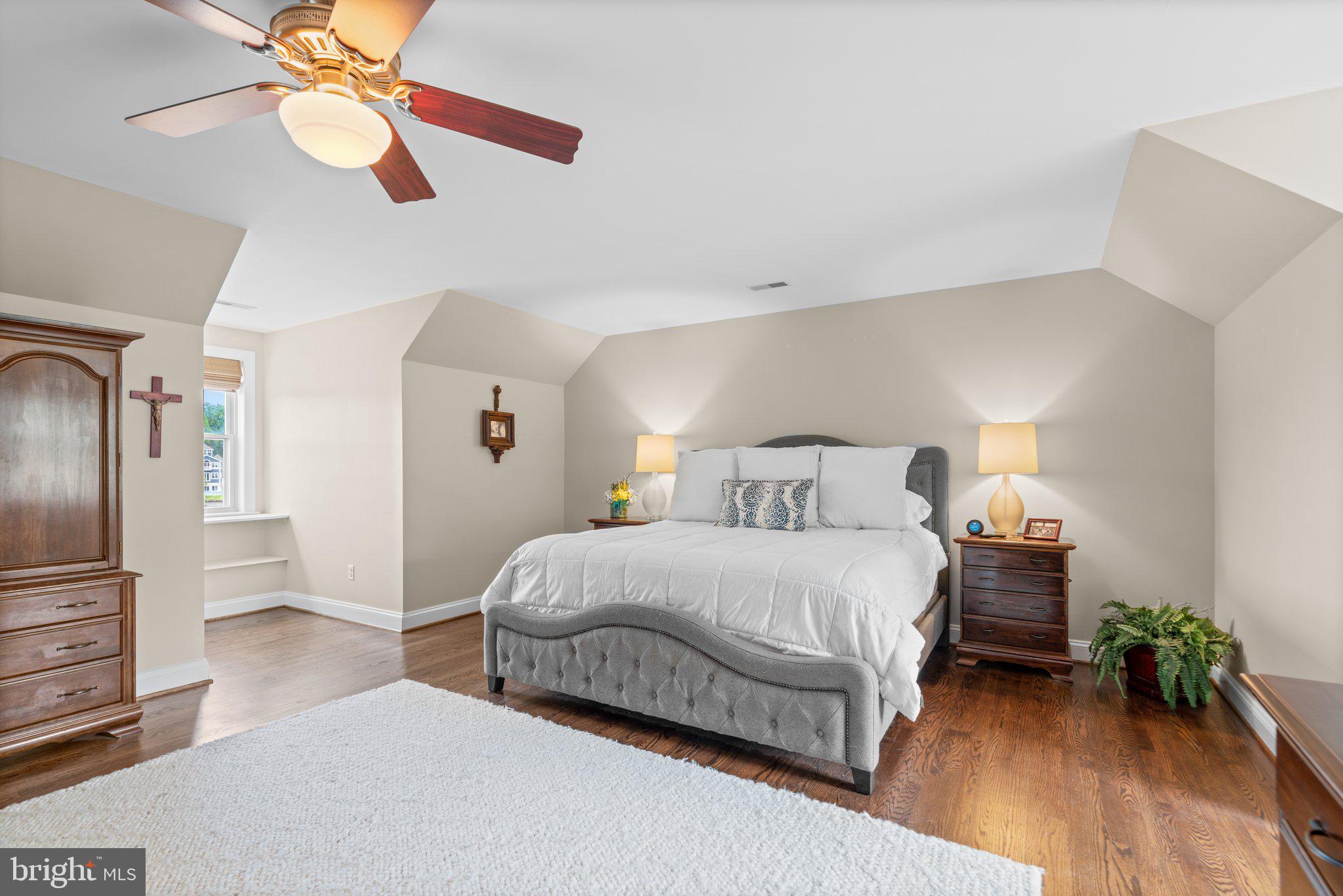 BOWLEYS QUARTERS - Residential