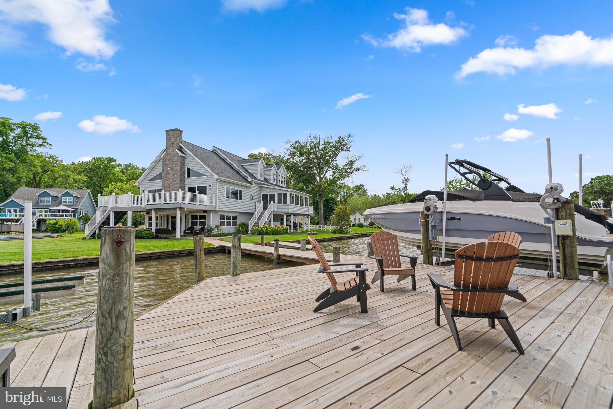 BOWLEYS QUARTERS - Residential