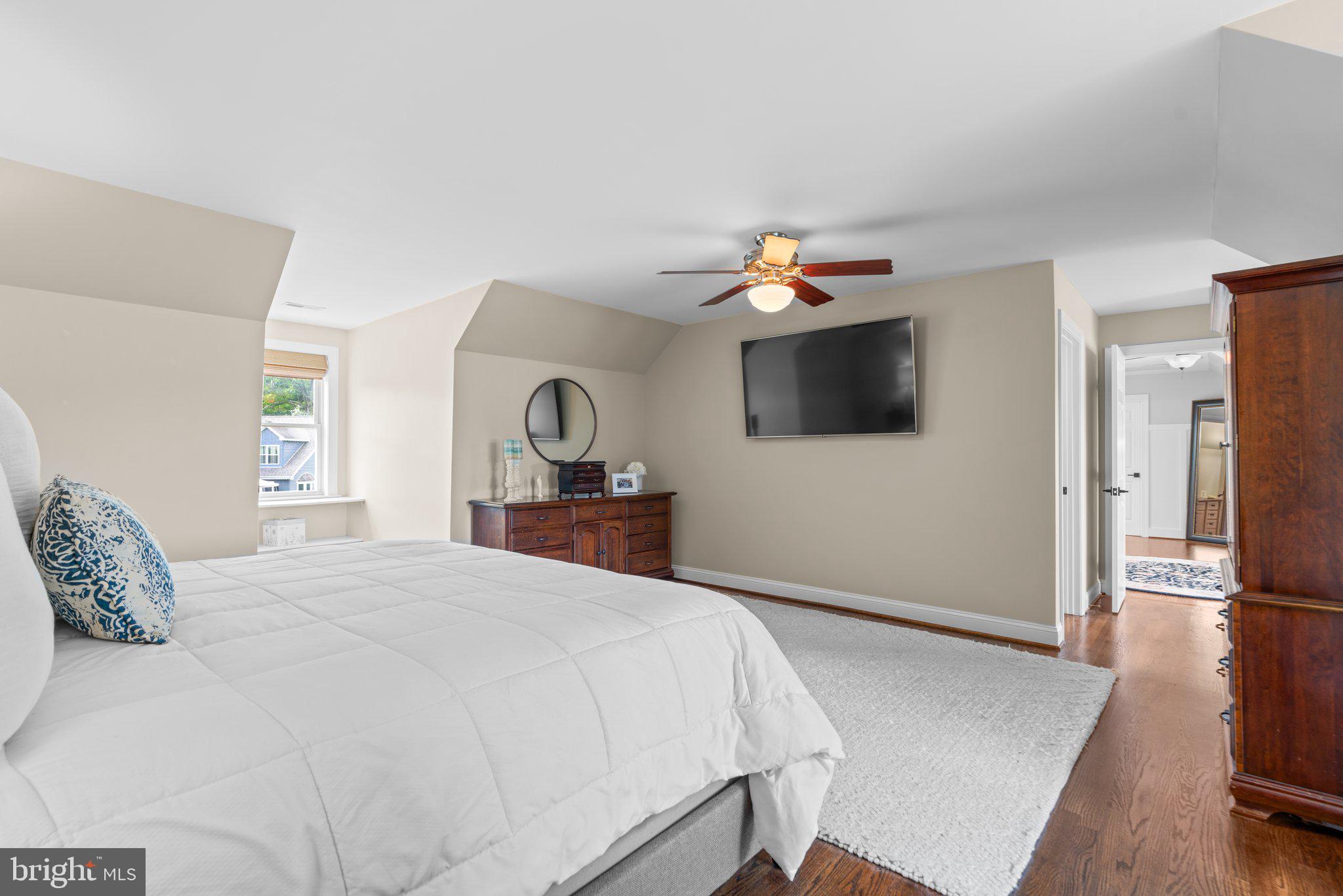 BOWLEYS QUARTERS - Residential