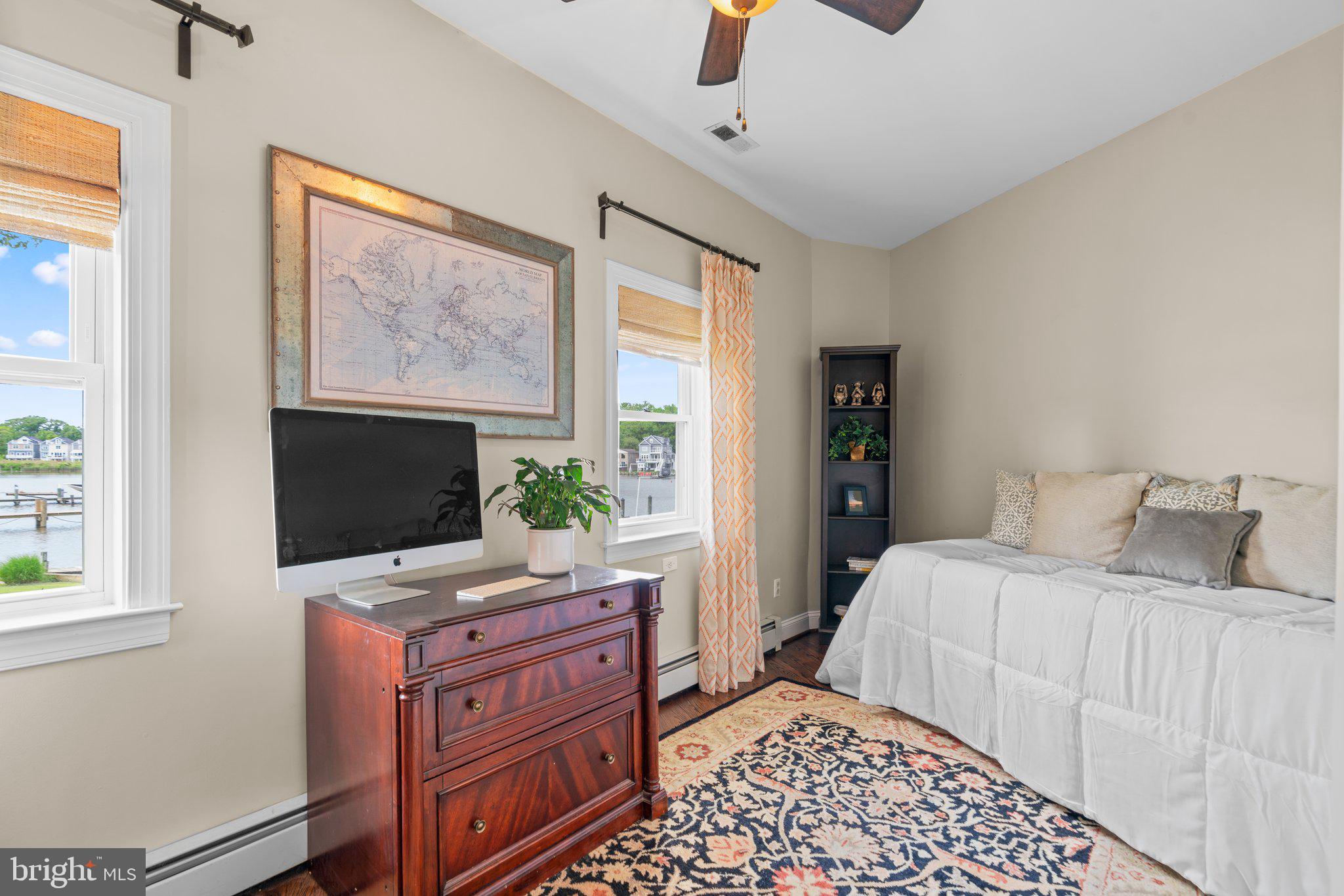 BOWLEYS QUARTERS - Residential