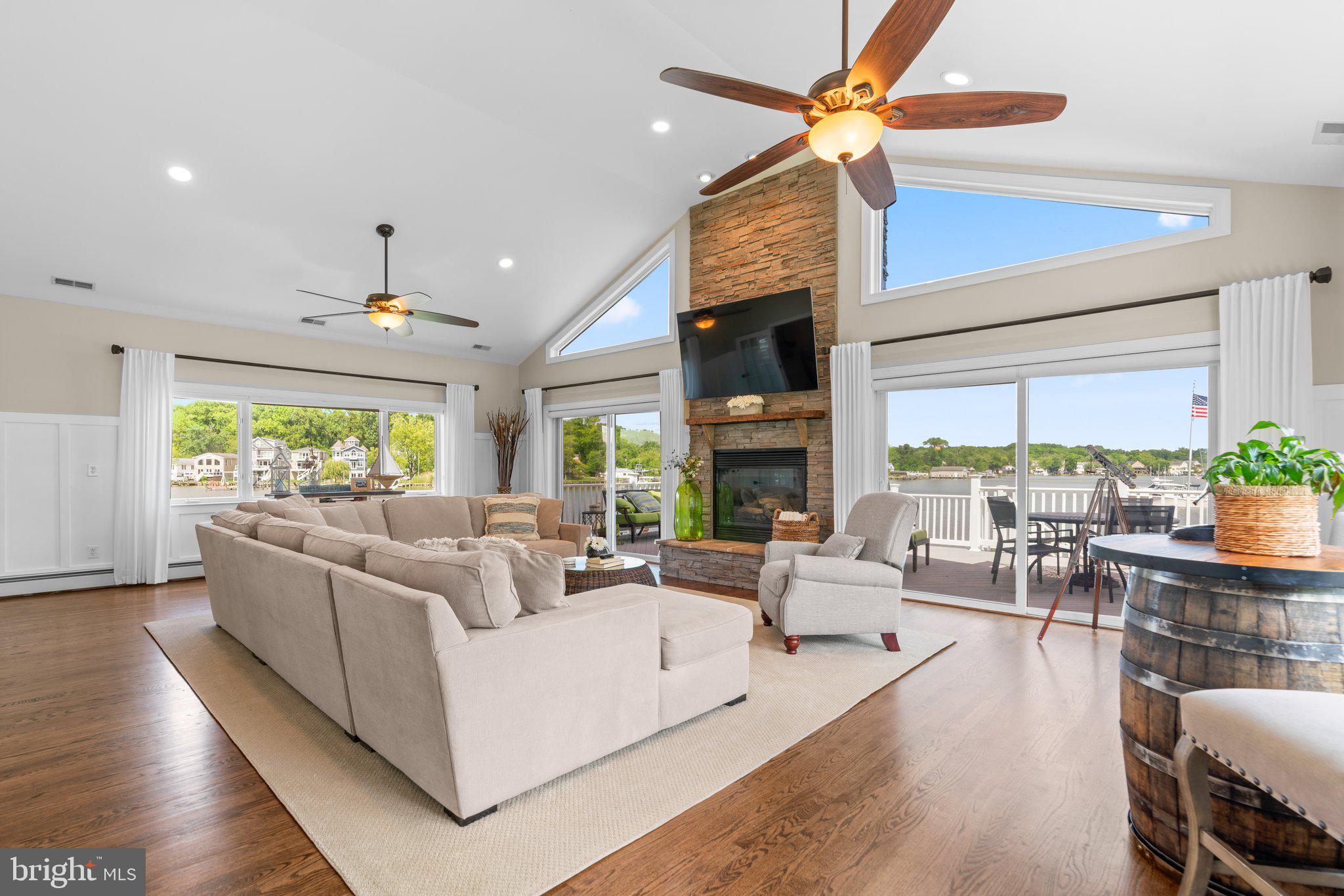 BOWLEYS QUARTERS - Residential