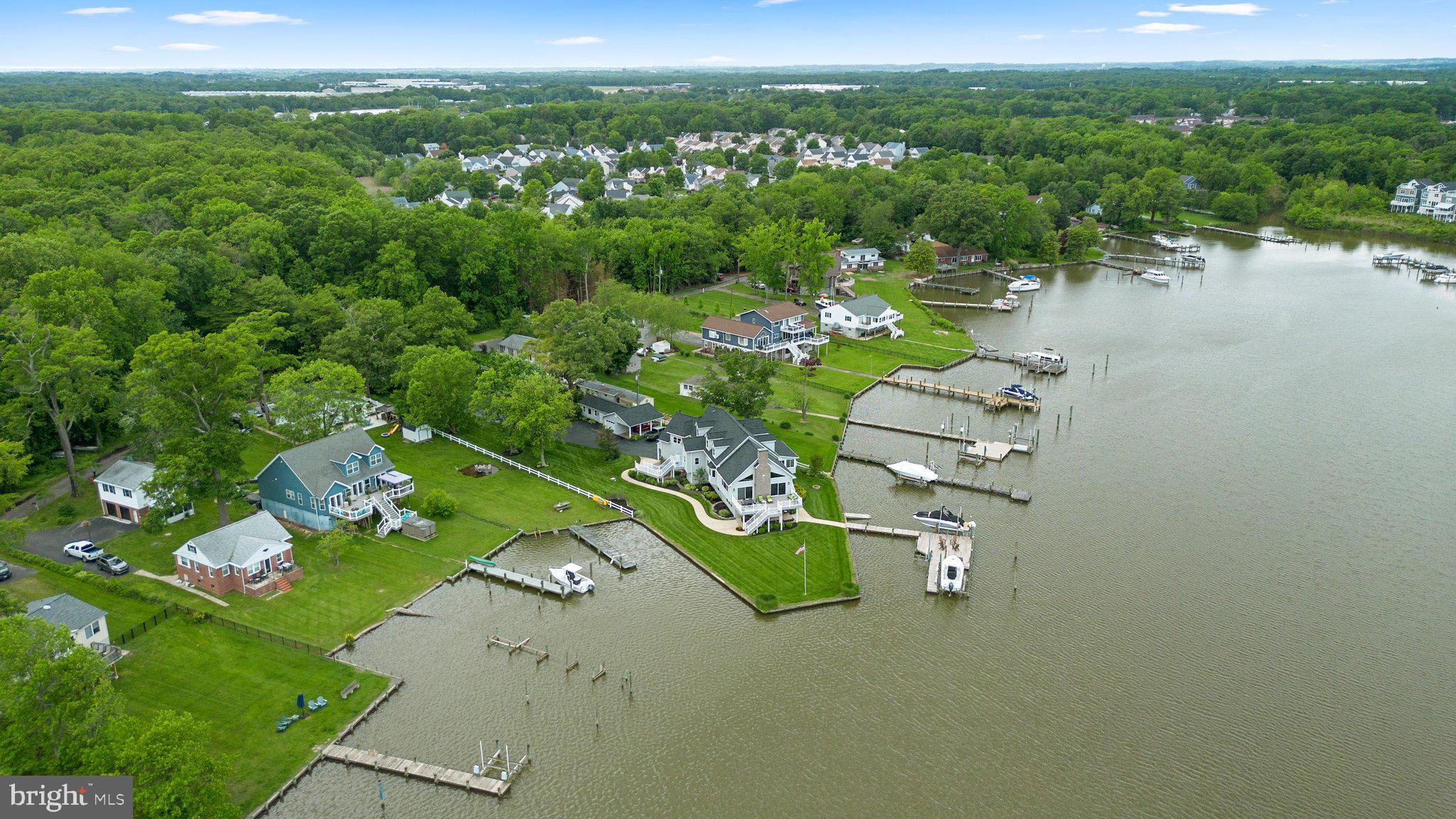 BOWLEYS QUARTERS - Residential