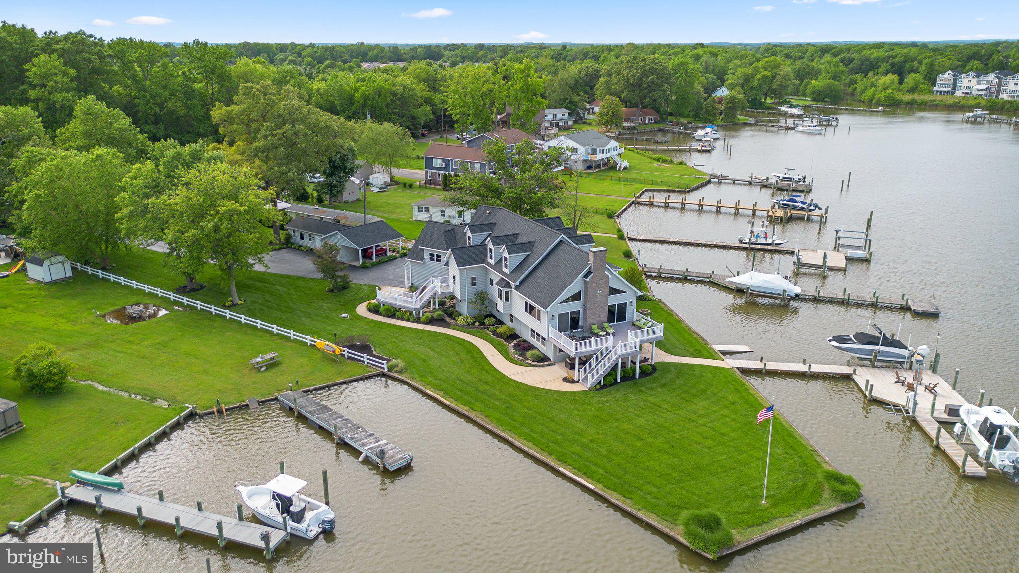 BOWLEYS QUARTERS - Residential