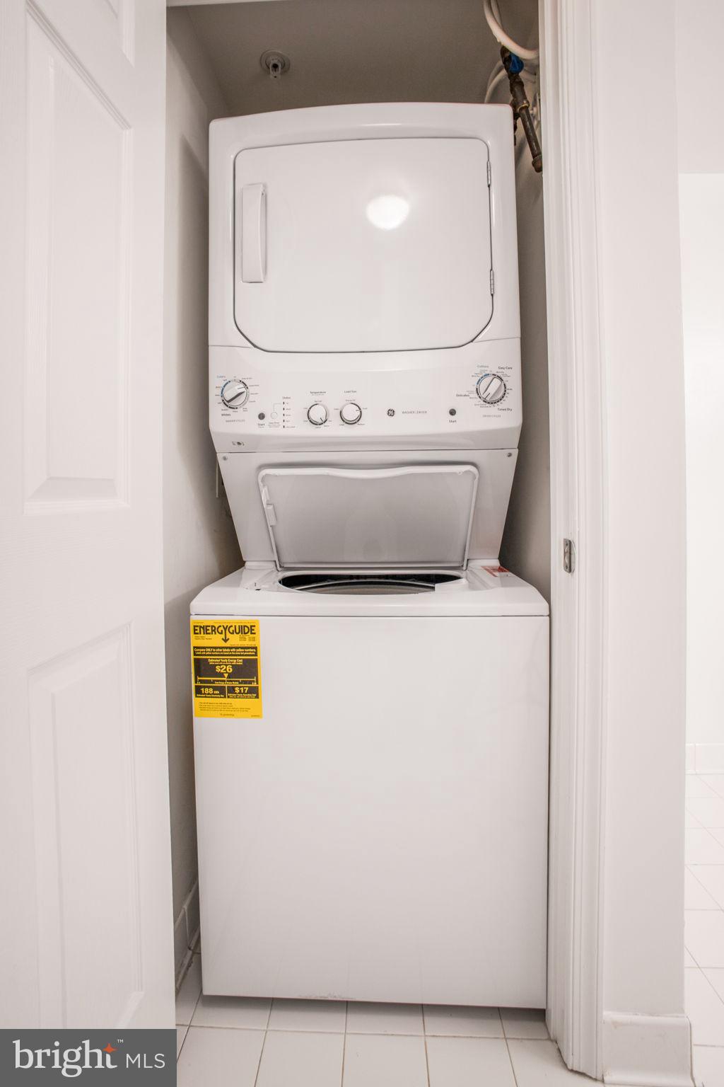 LEXINGTON SQUARE - Residential