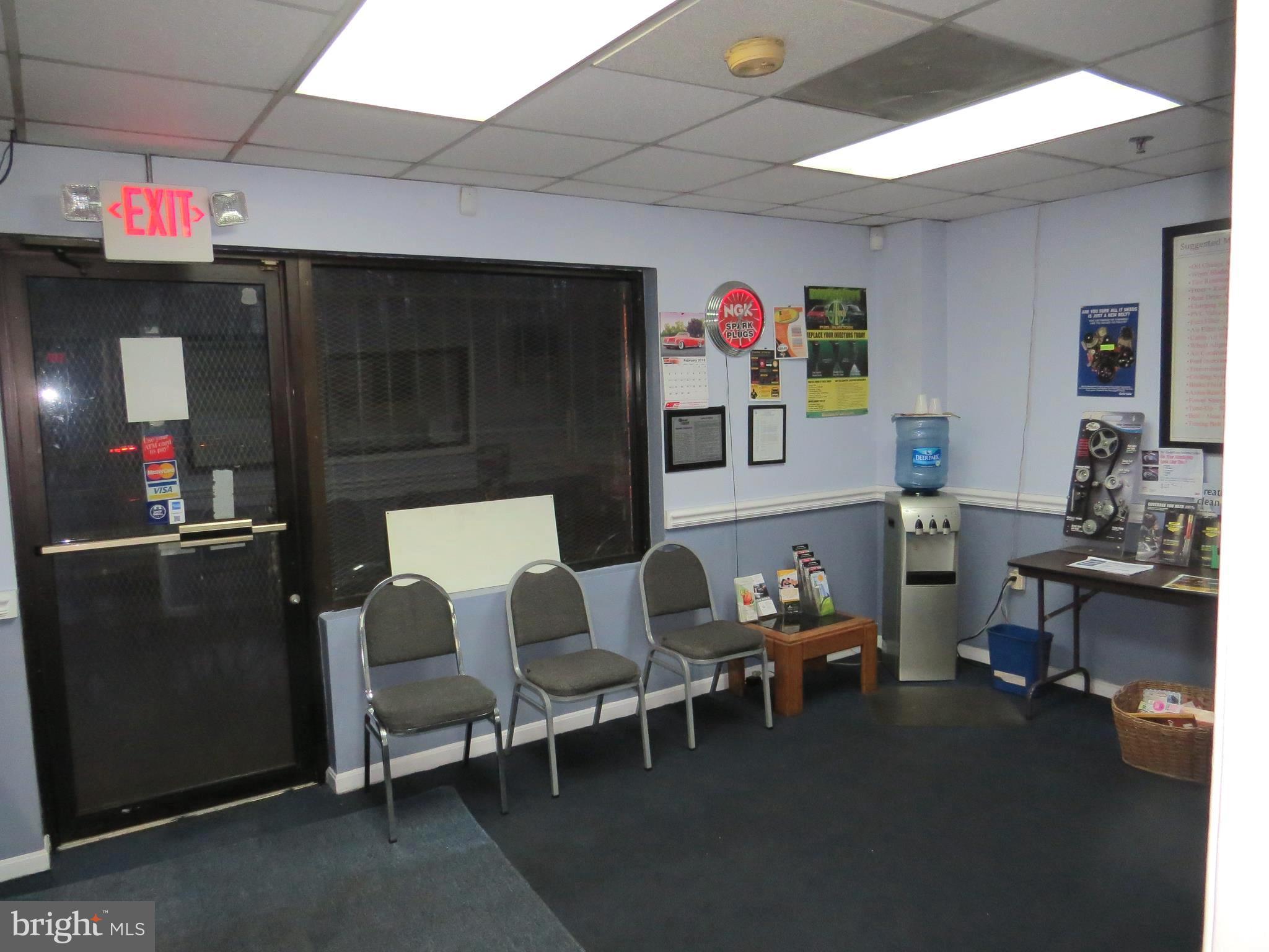 CAPITOL HEIGHTS - Commercial Sale