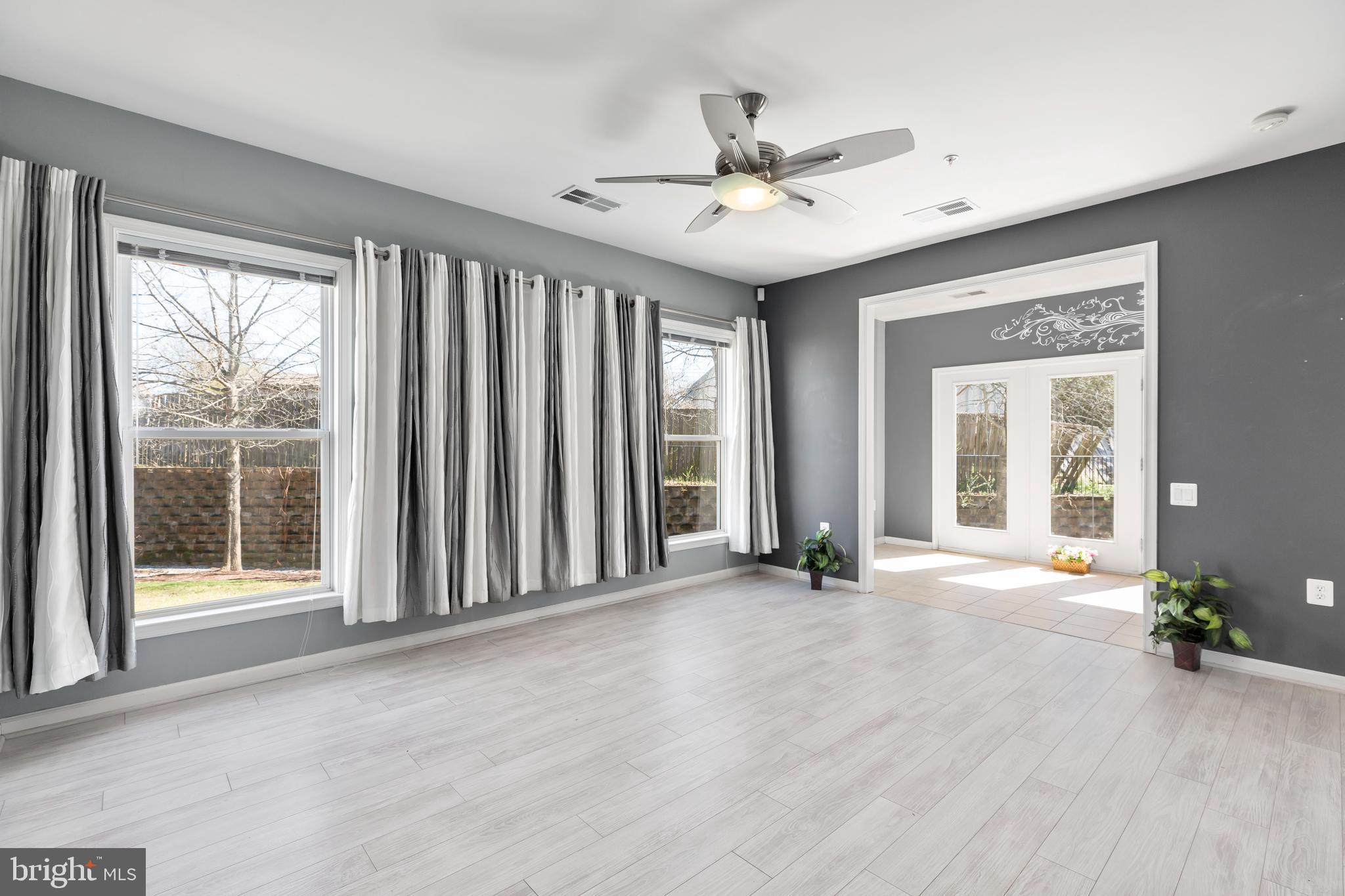 FALLS RUN - Residential