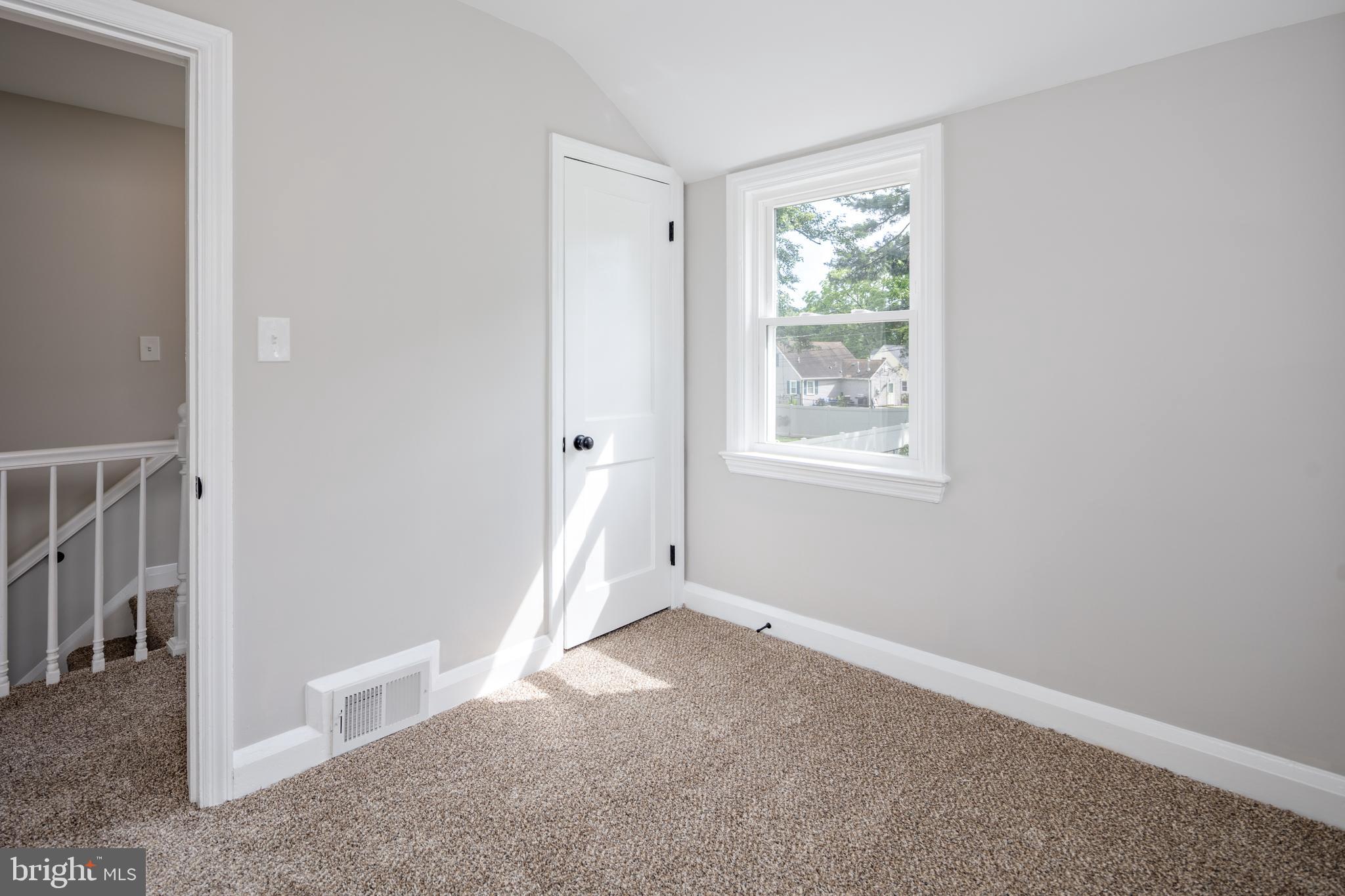 ROCKDALE PLAINS - Residential