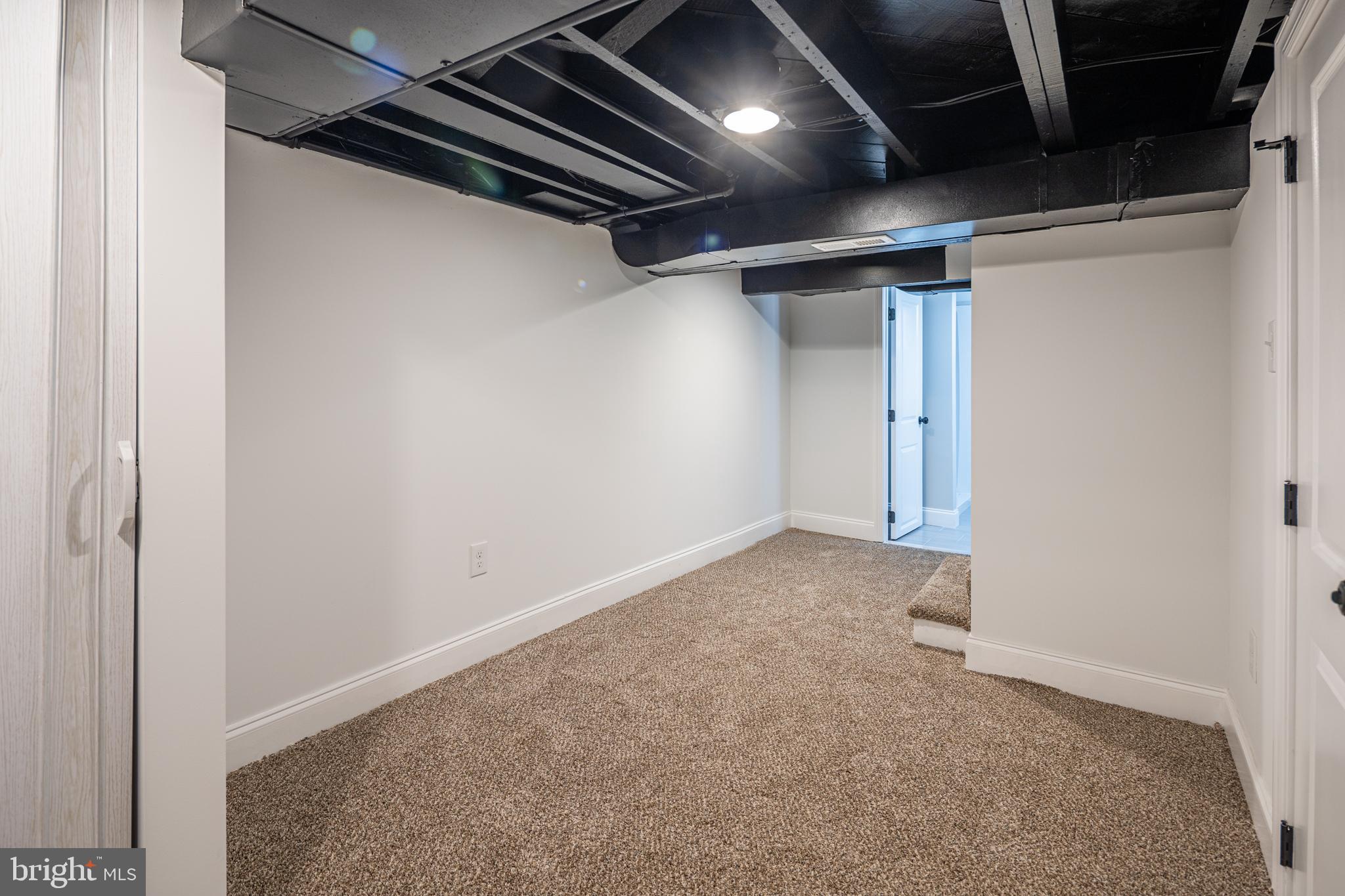 ROCKDALE PLAINS - Residential