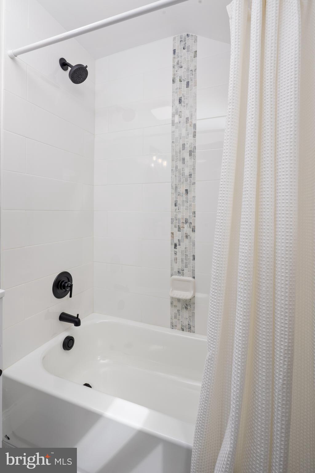 ROCKDALE PLAINS - Residential