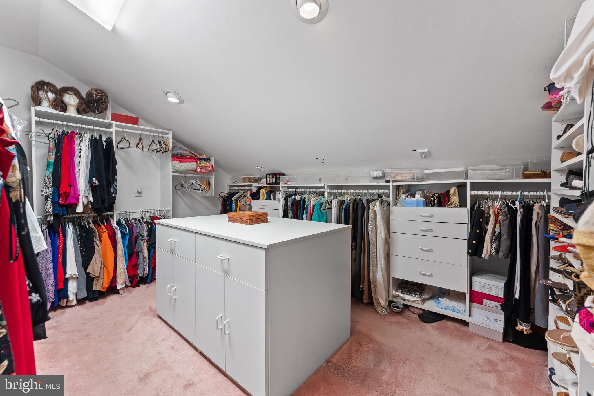 LONG LANE FARMS 2 - Residential