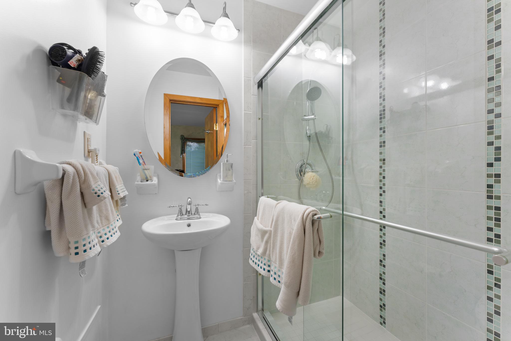 LONG LANE FARMS 2 - Residential