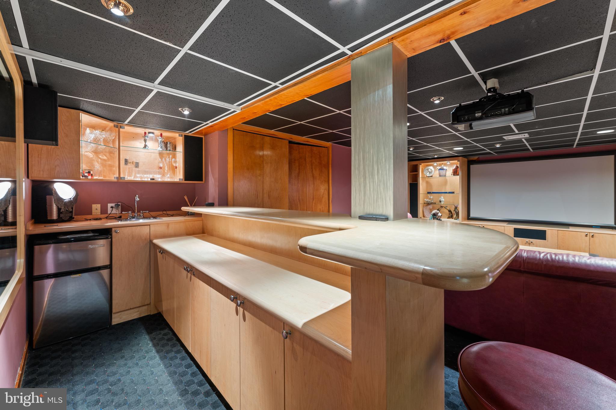 LONG LANE FARMS 2 - Residential