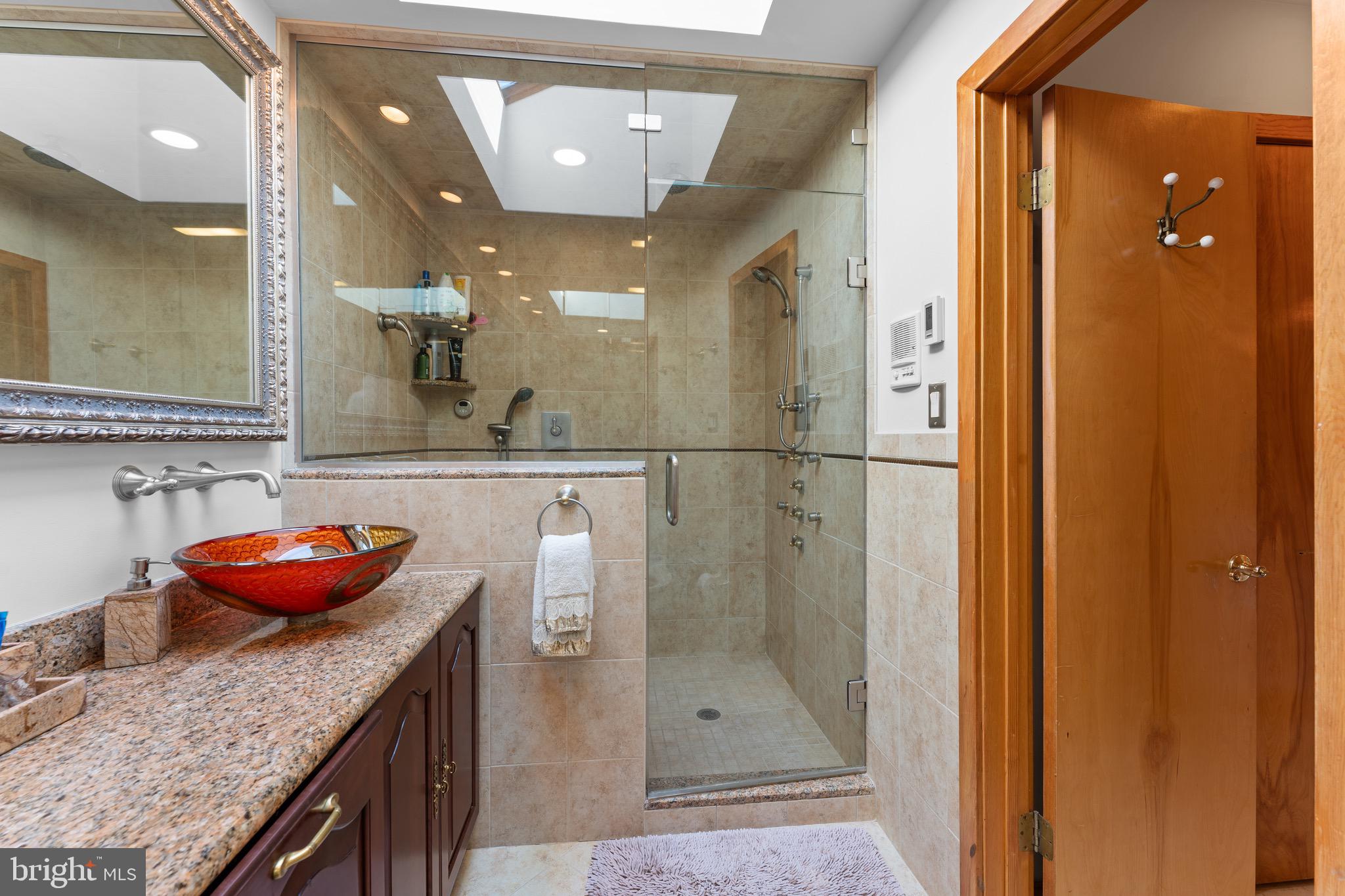 LONG LANE FARMS 2 - Residential