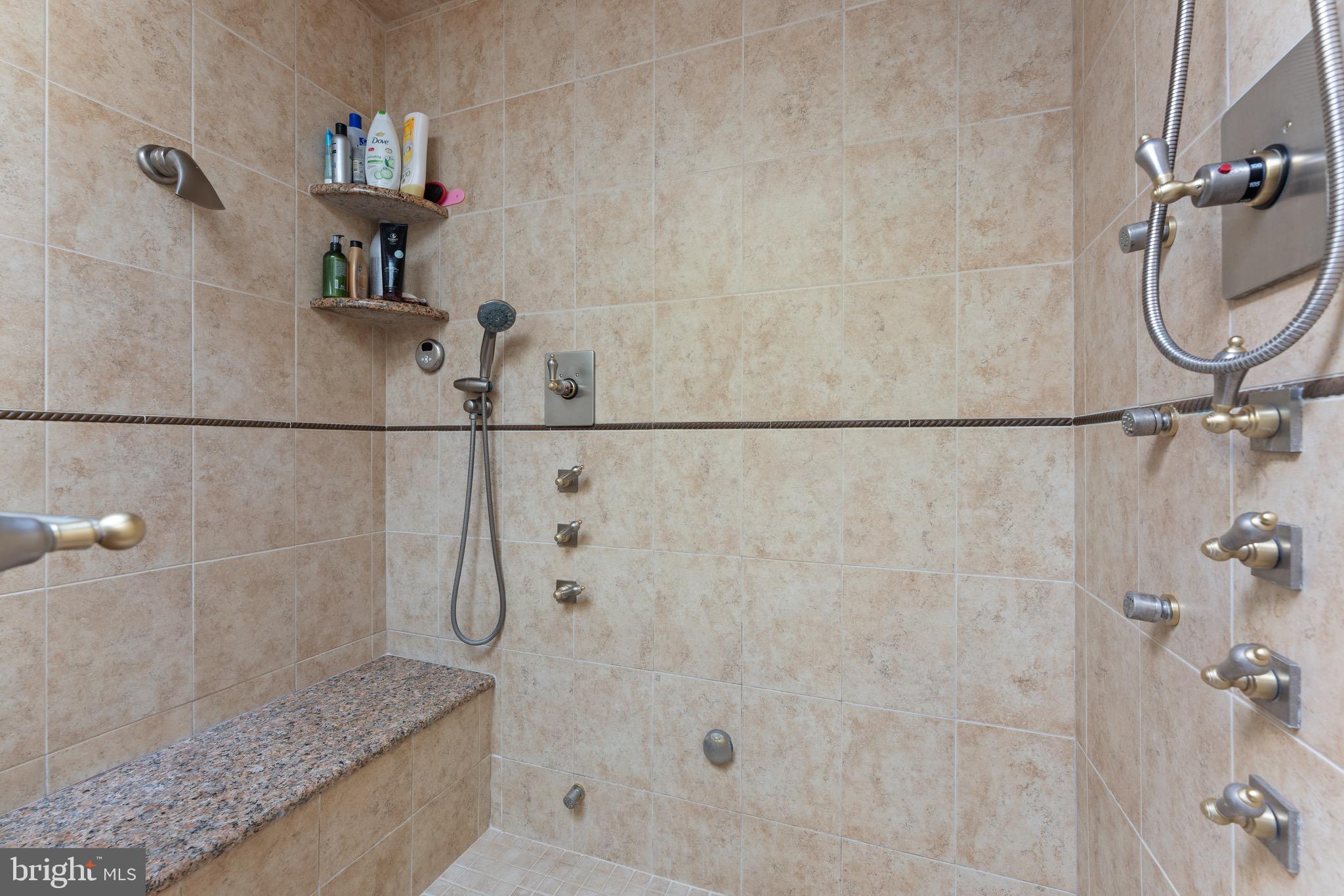 LONG LANE FARMS 2 - Residential