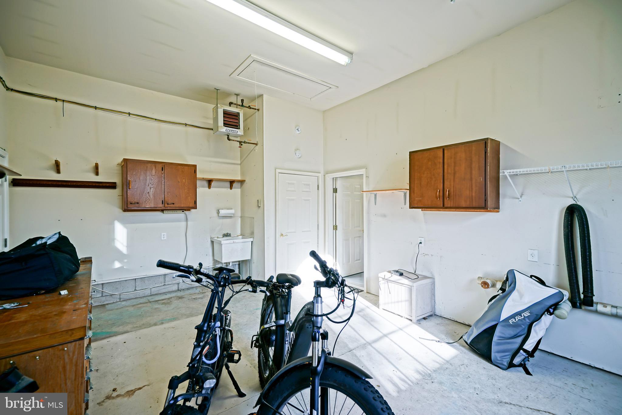 PILOTTOWN VILLAGE - Residential