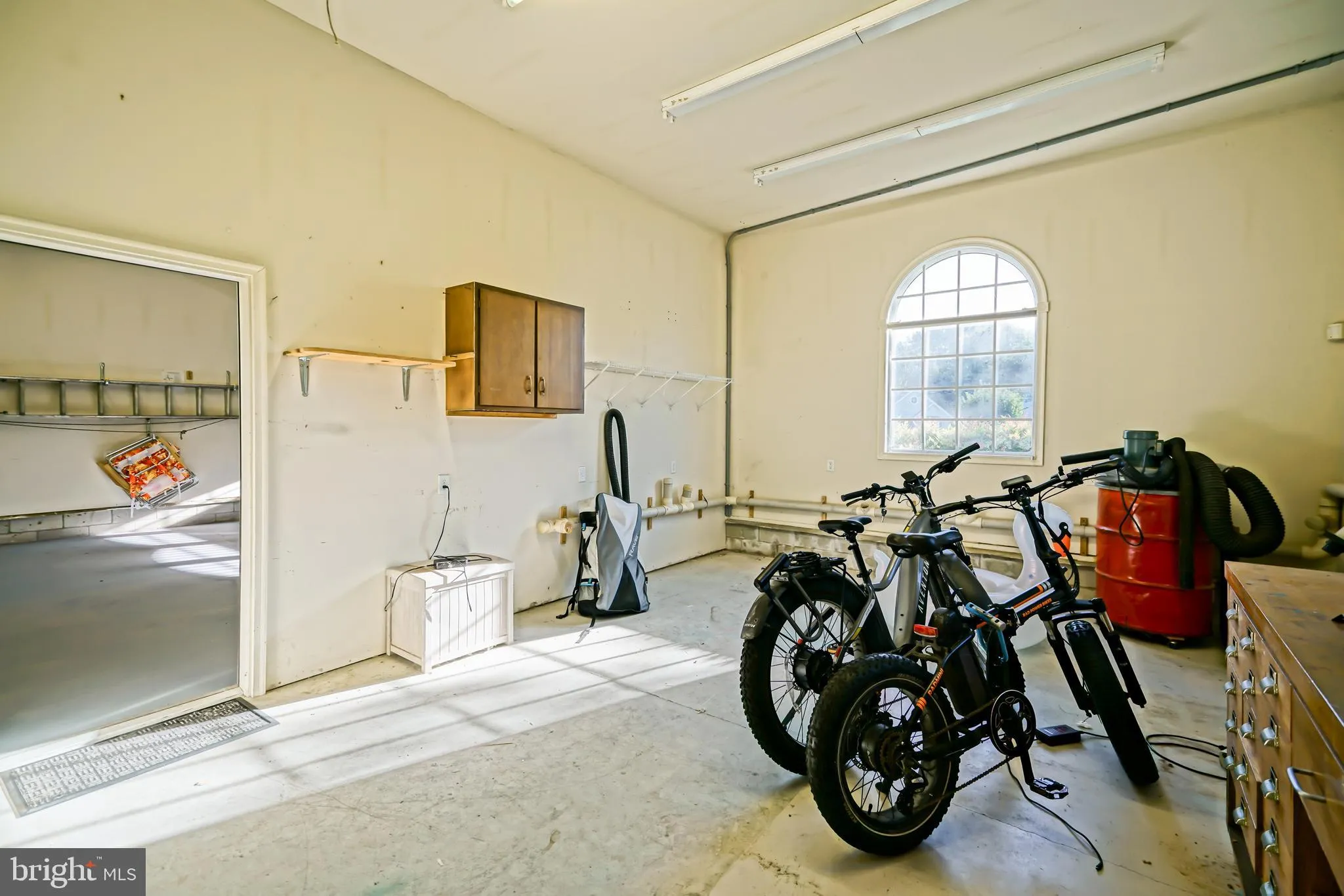 Lewes, Delaware 19958, United States, 5 Bedrooms Bedrooms, ,3 BathroomsBathrooms,Residential,Contingent,38567