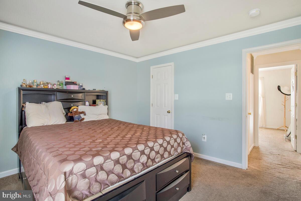 YARDLEY HILLS - Residential