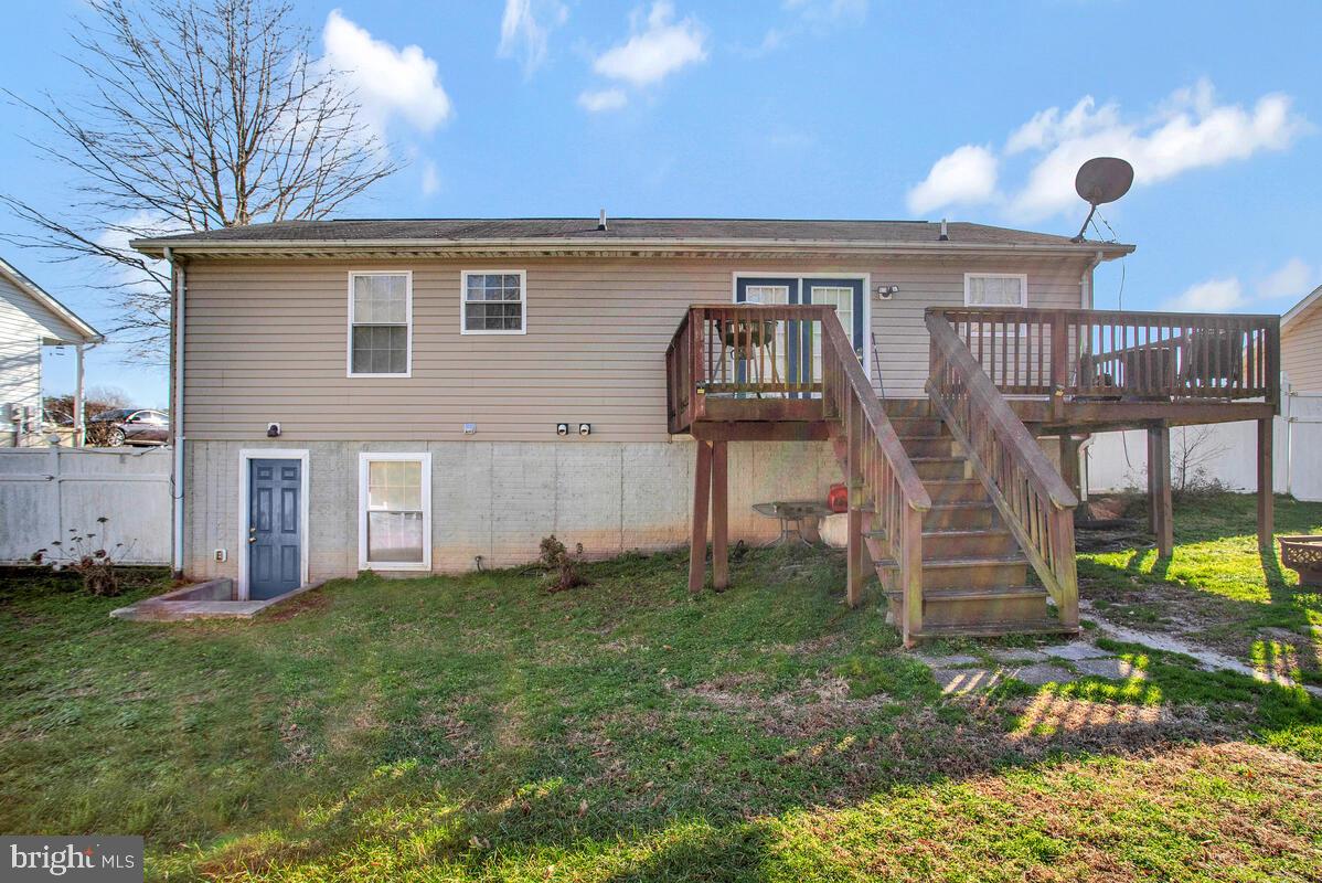 YARDLEY HILLS - Residential