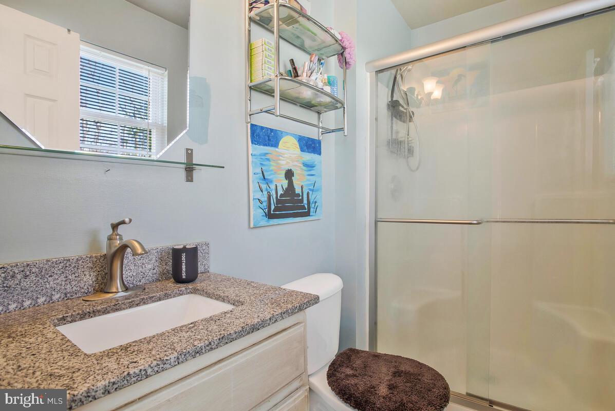 YARDLEY HILLS - Residential