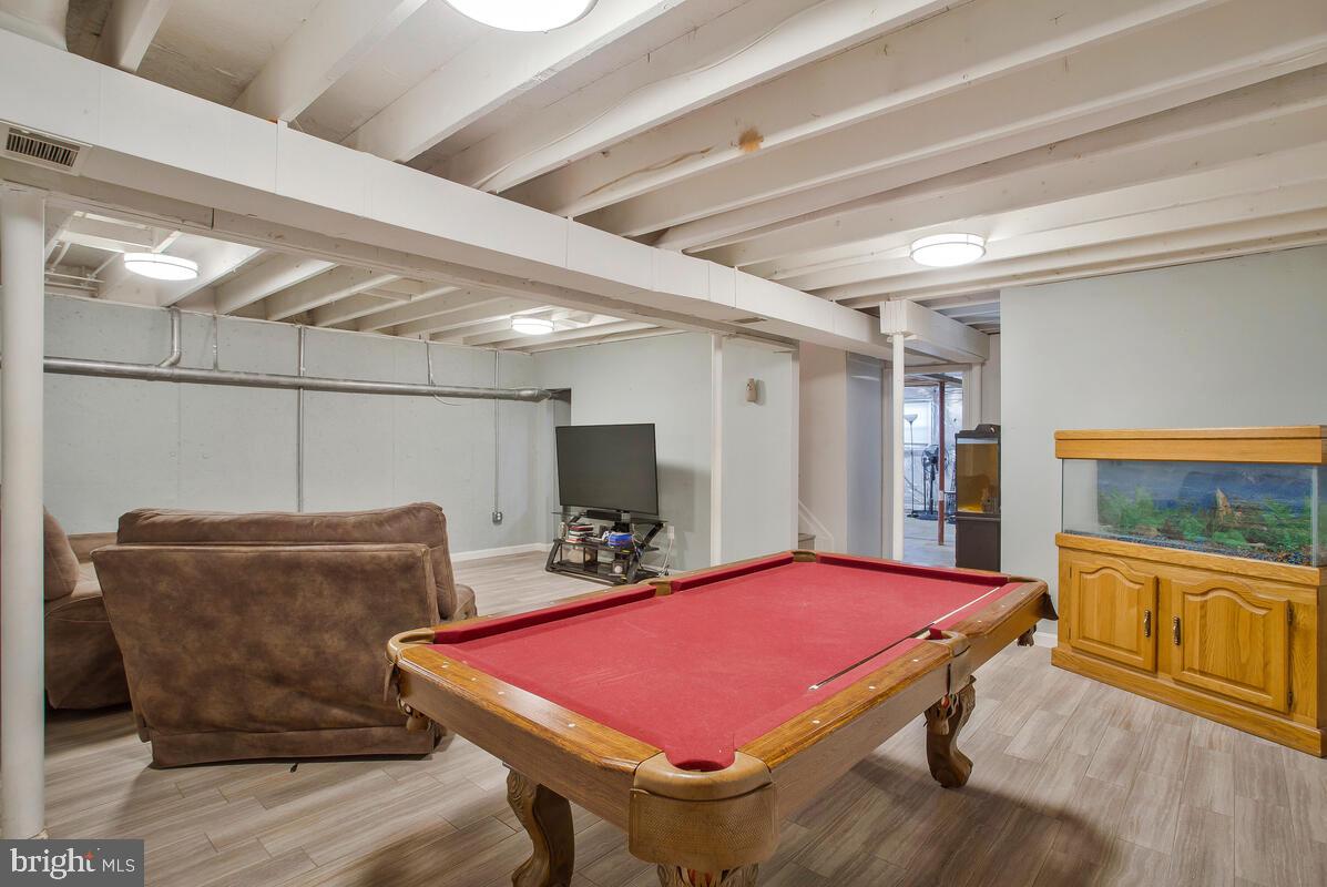 YARDLEY HILLS - Residential