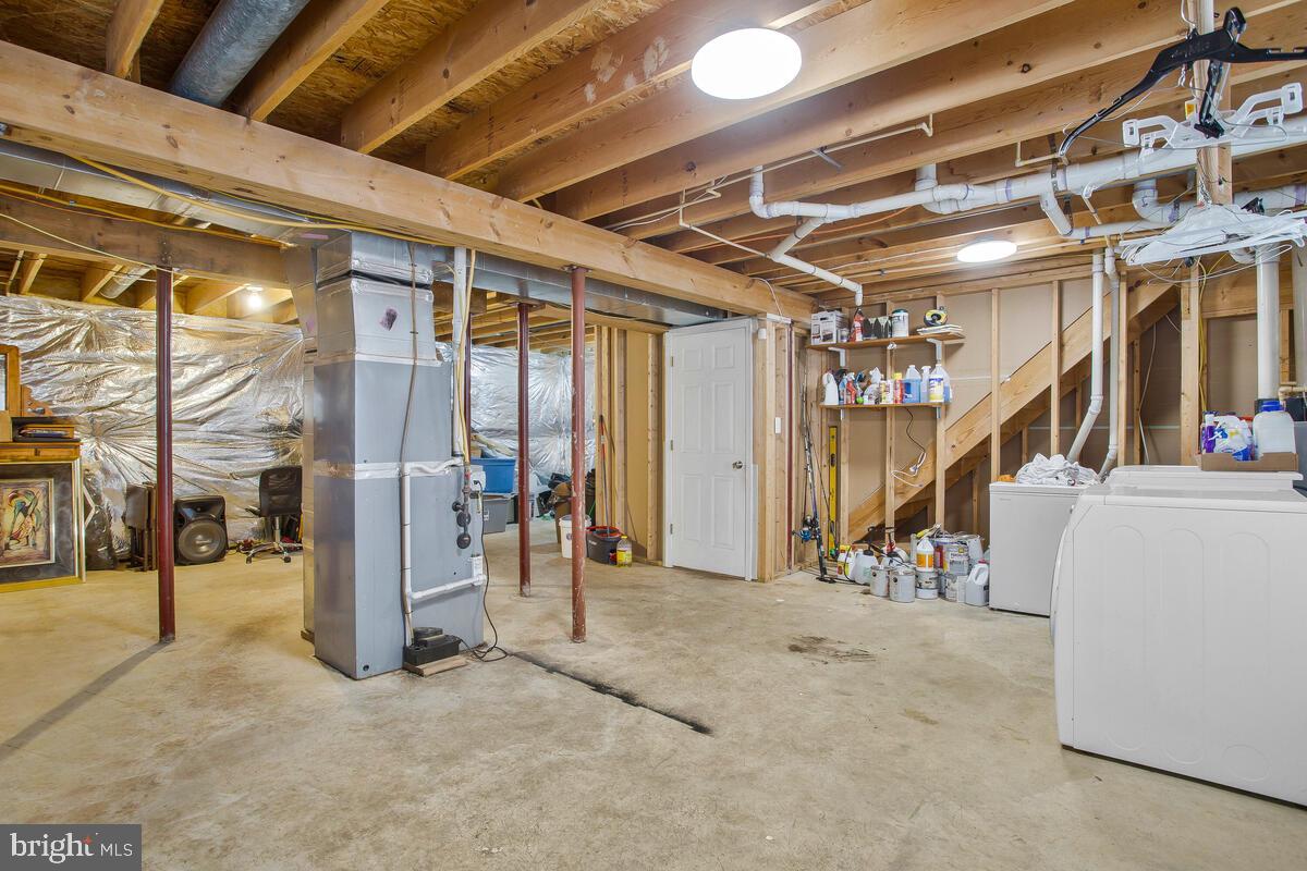 YARDLEY HILLS - Residential