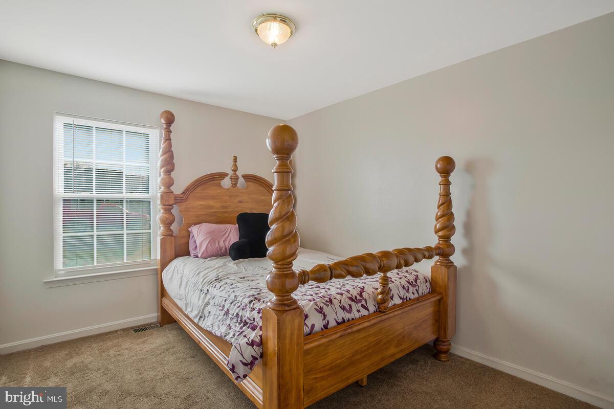 YARDLEY HILLS - Residential