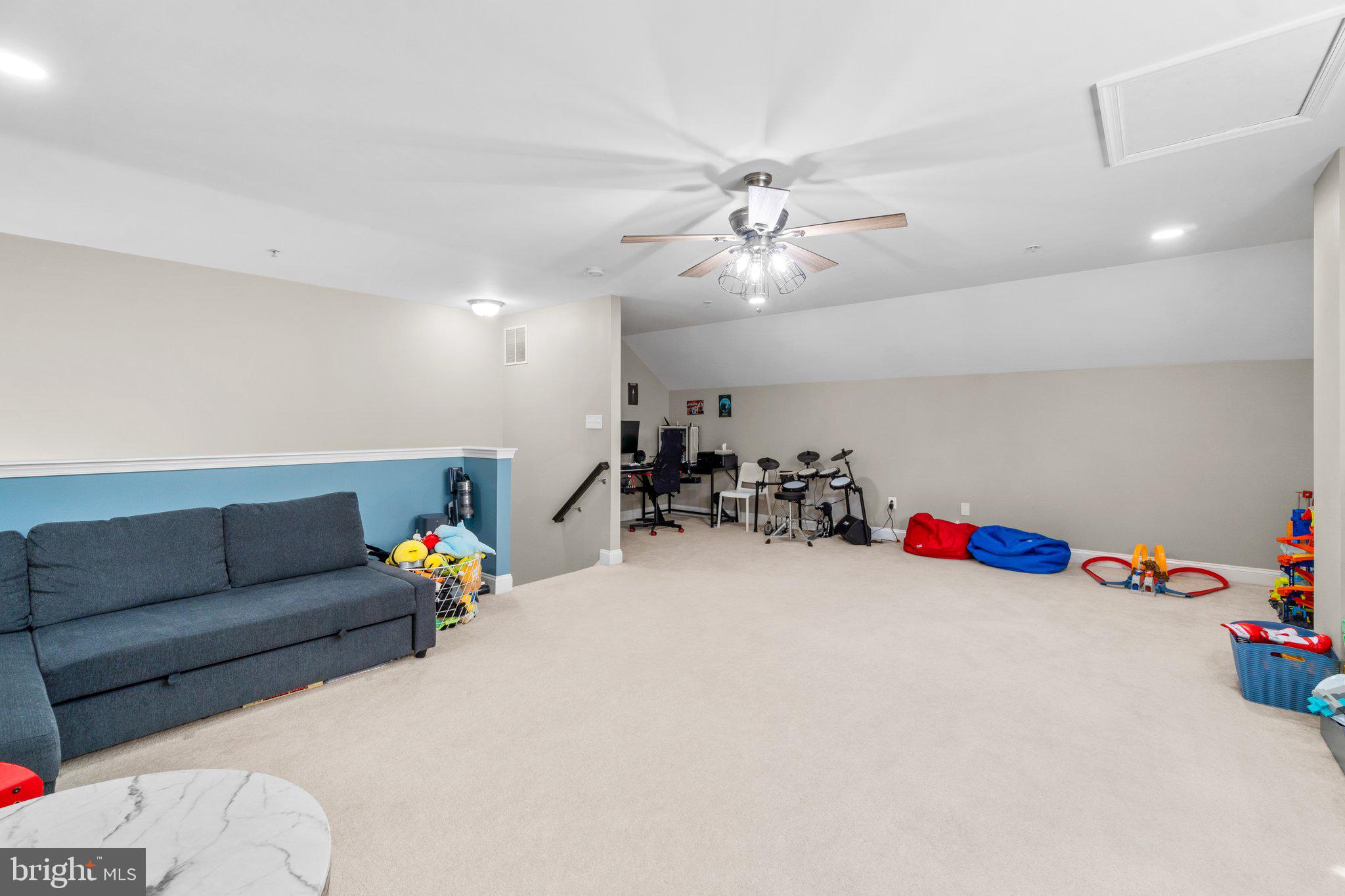 AUDUBON TERRACE VILLAS - Residential Lease