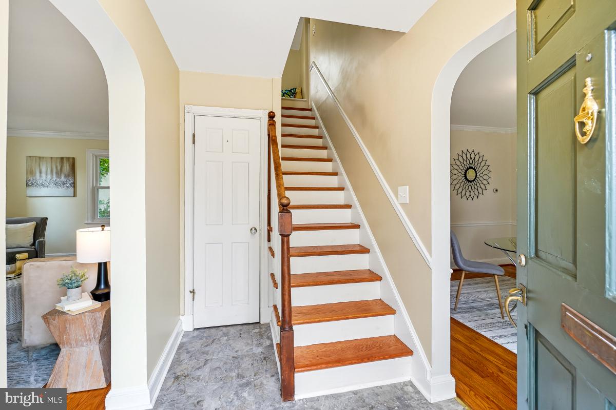 LINDEN FOREST - Residential