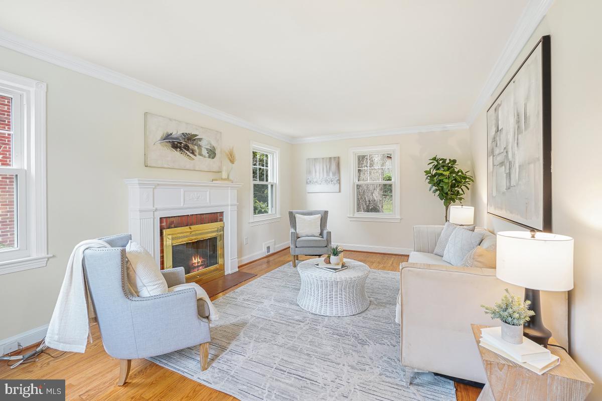 LINDEN FOREST - Residential