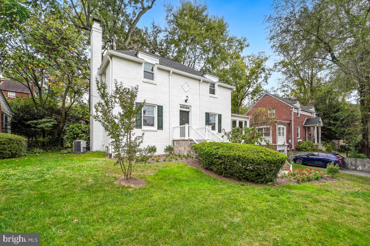 LINDEN FOREST - Residential