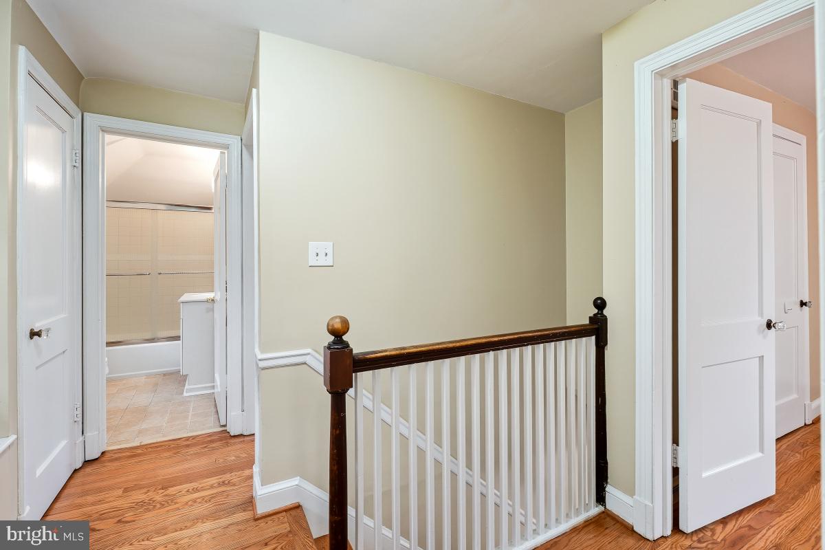 LINDEN FOREST - Residential