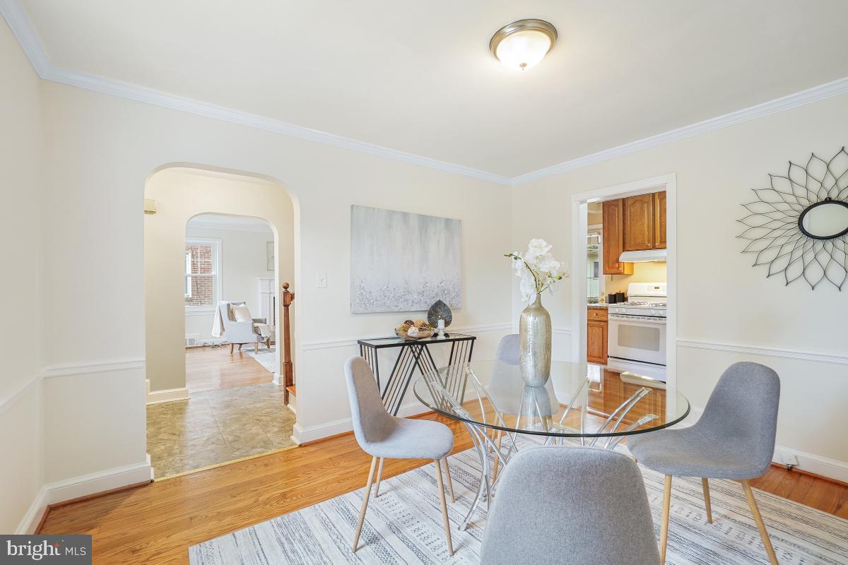 LINDEN FOREST - Residential