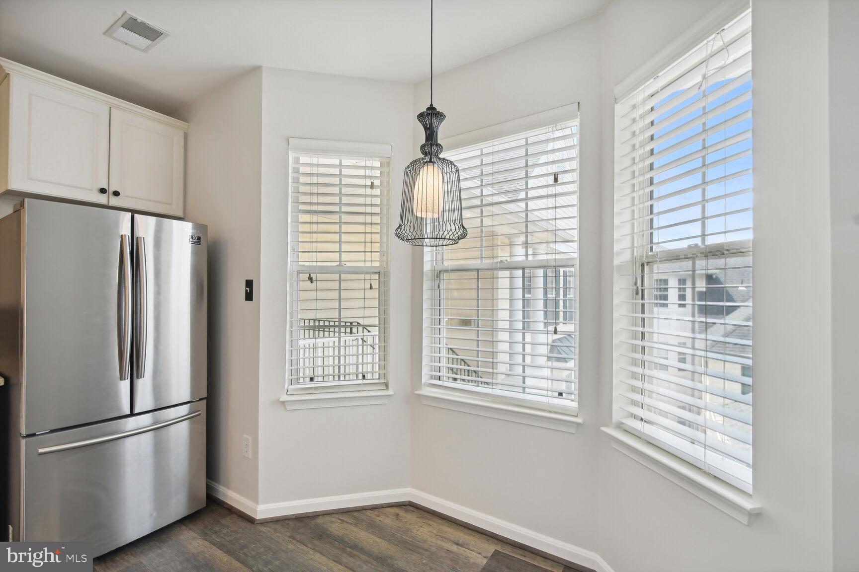 LAKESIDE AT SOUTH RIDING - Residential