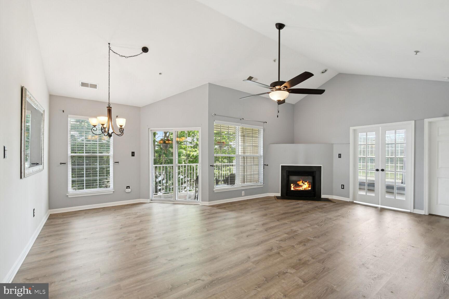 LAKESIDE AT SOUTH RIDING - Residential