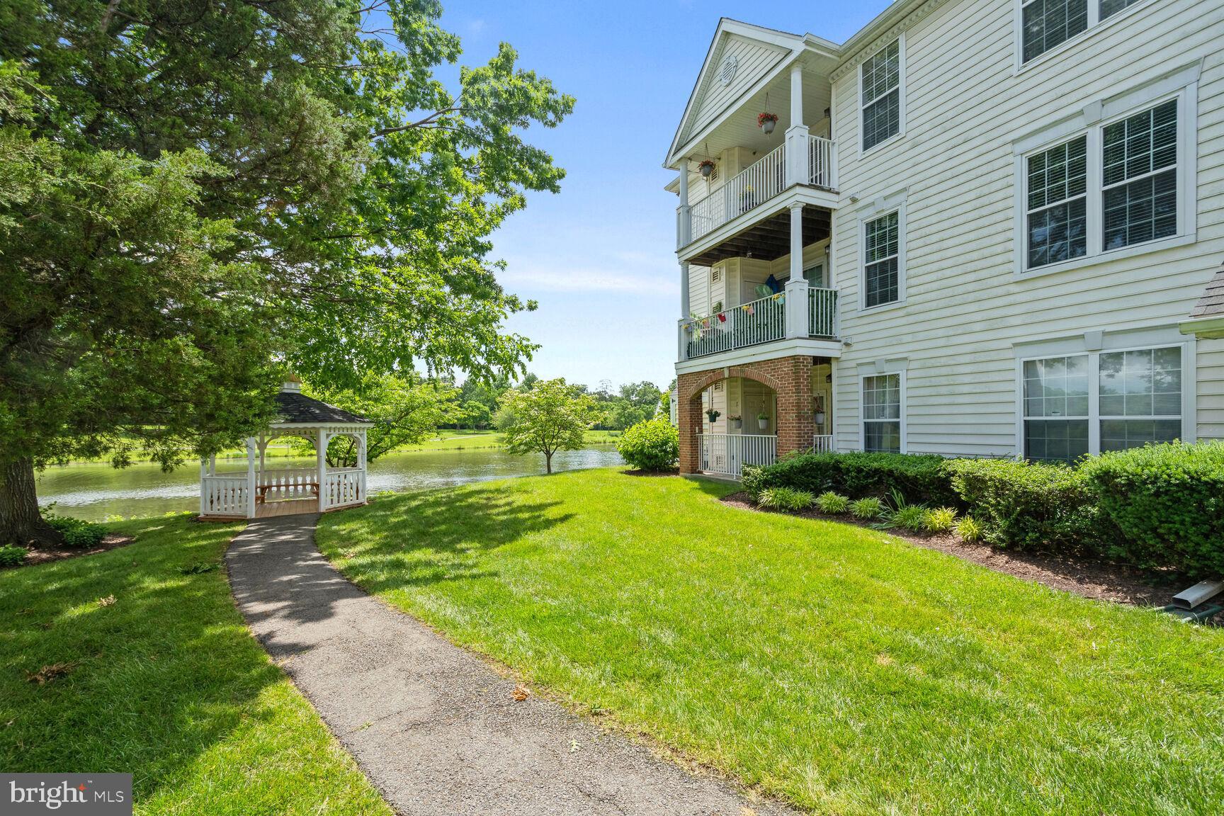 LAKESIDE AT SOUTH RIDING - Residential