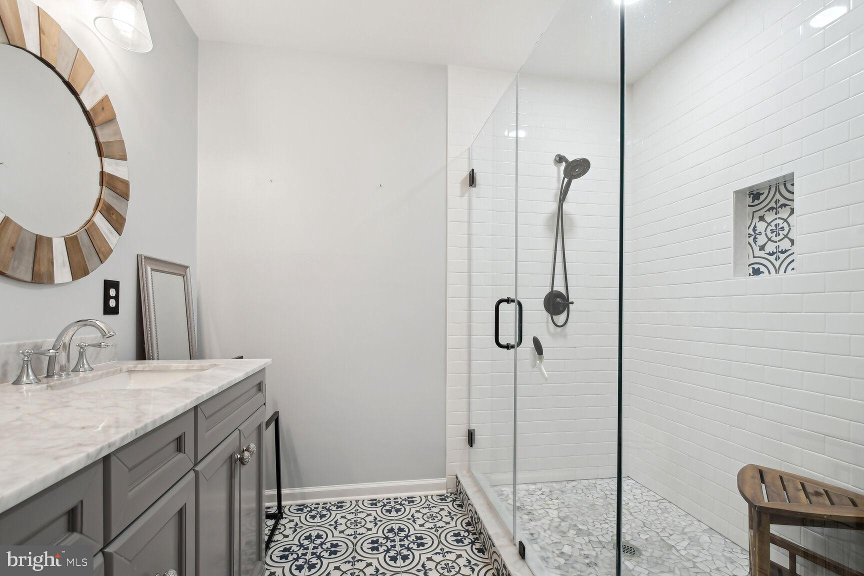 LAKESIDE AT SOUTH RIDING - Residential