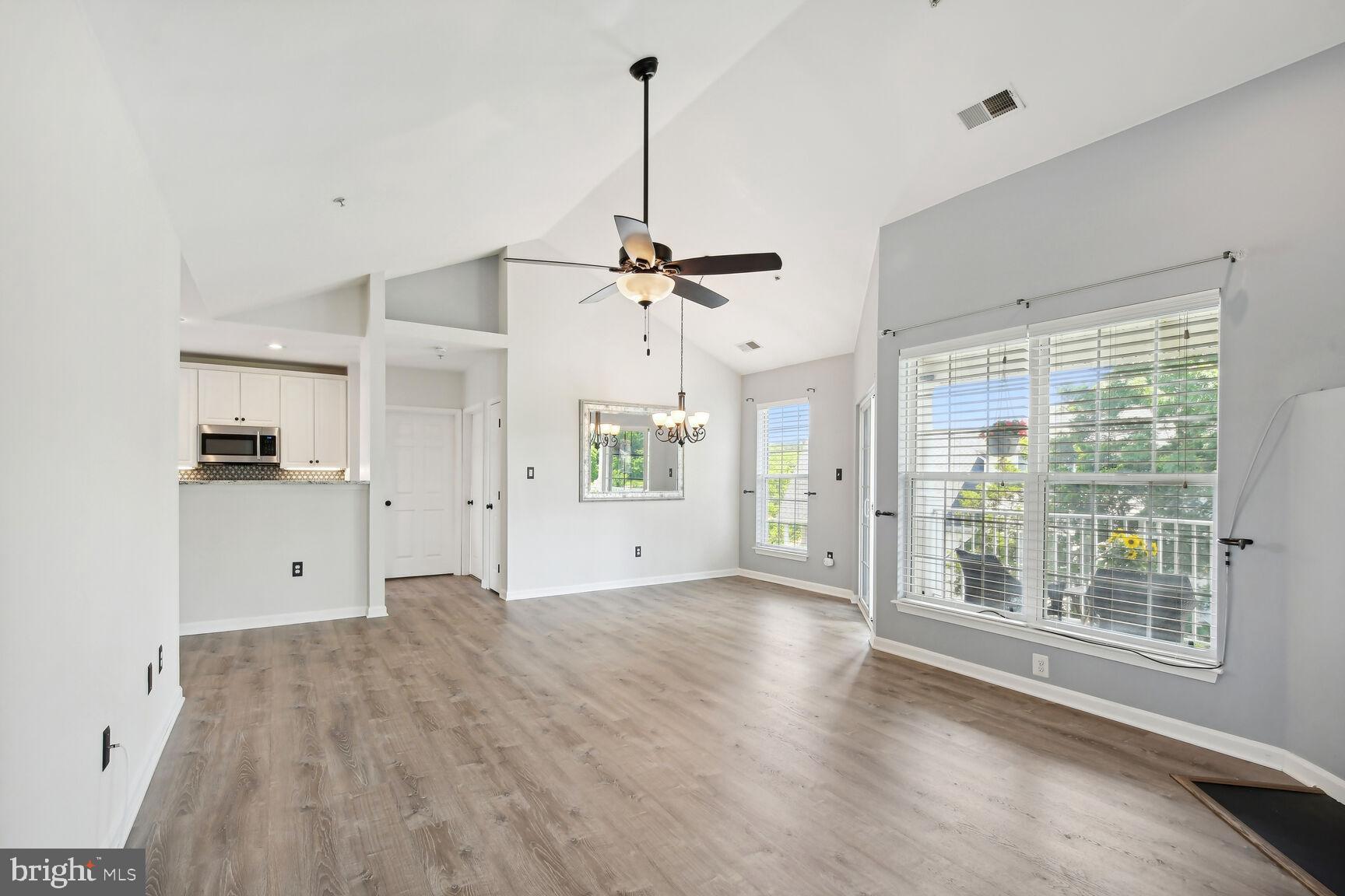 LAKESIDE AT SOUTH RIDING - Residential