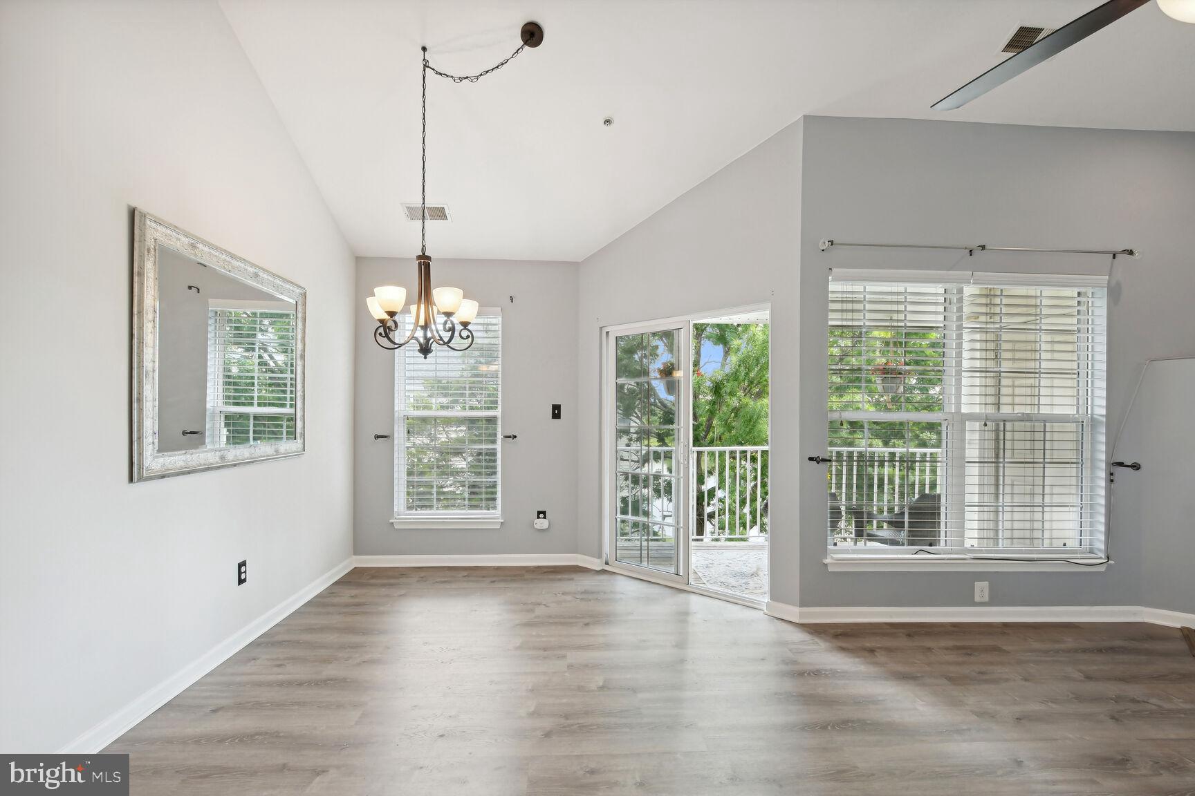 LAKESIDE AT SOUTH RIDING - Residential