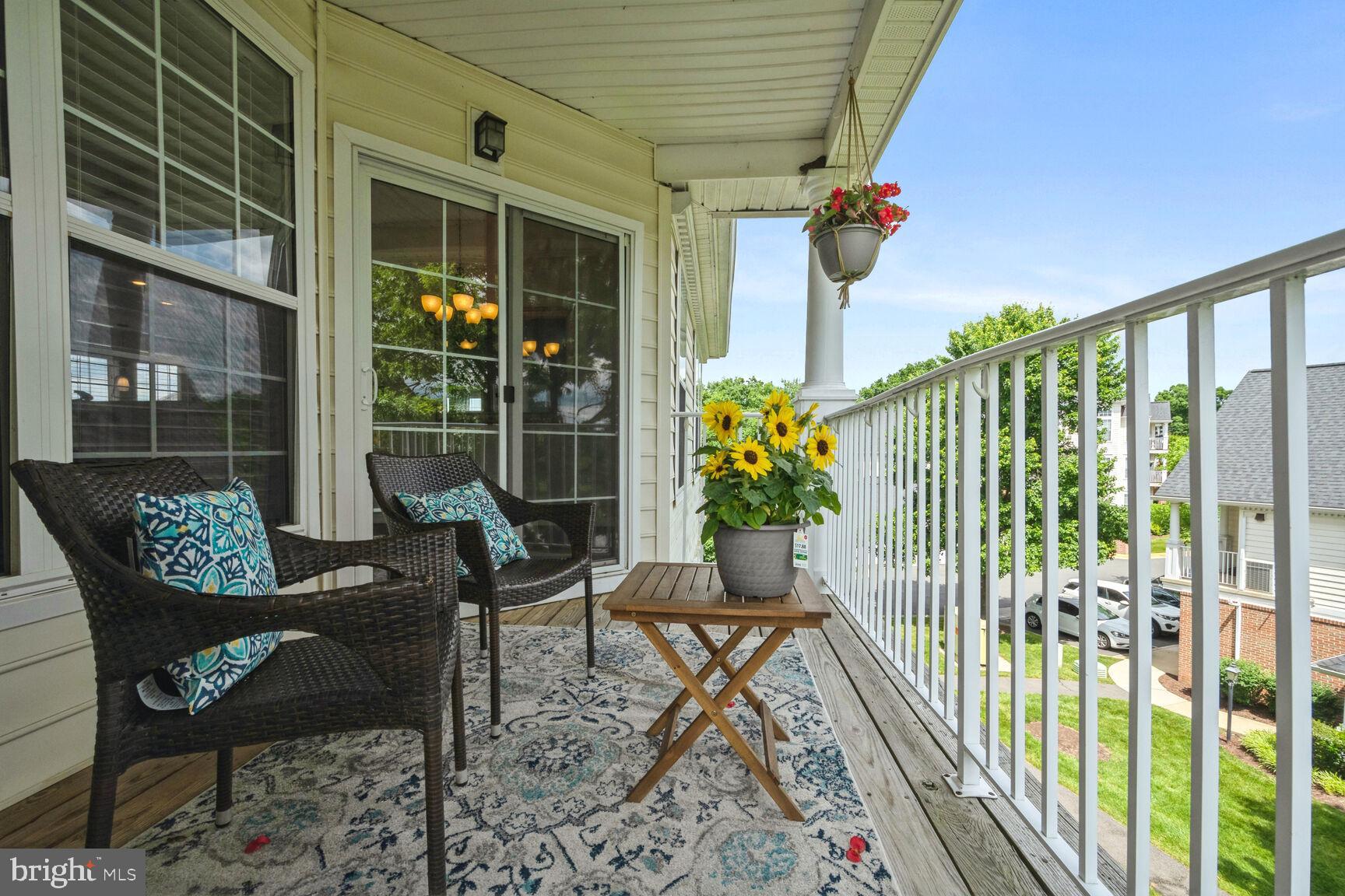 LAKESIDE AT SOUTH RIDING - Residential