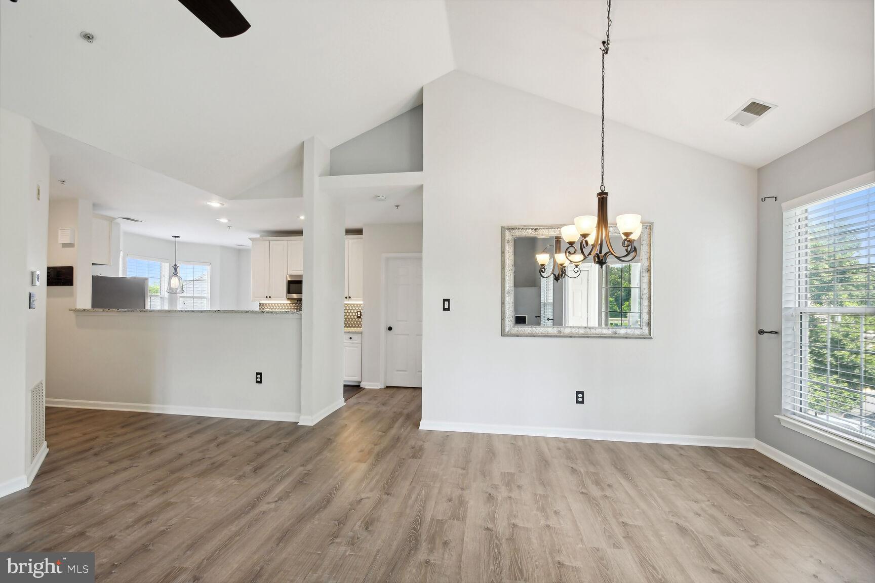 LAKESIDE AT SOUTH RIDING - Residential