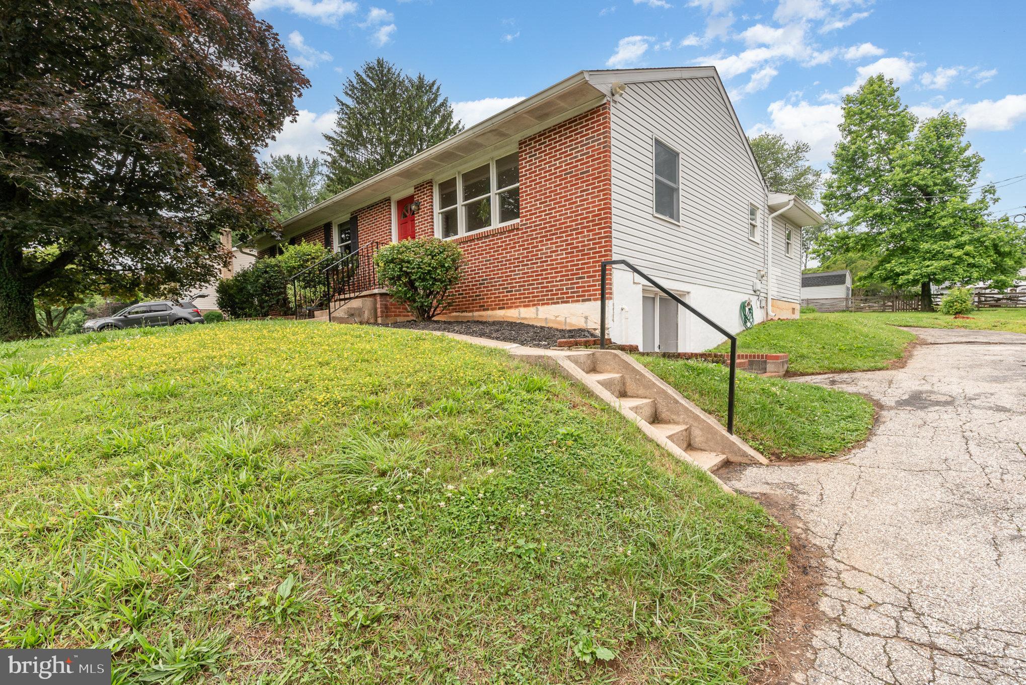 1316 WINDING VALLEY DRIVE