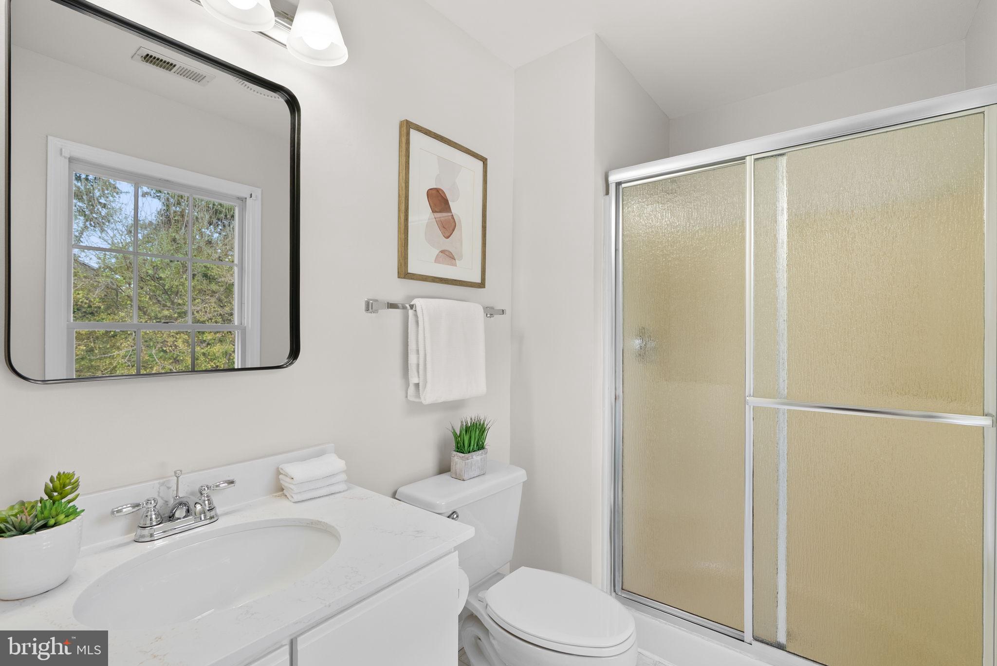 NOTTINGHAM VILLAGE - Residential